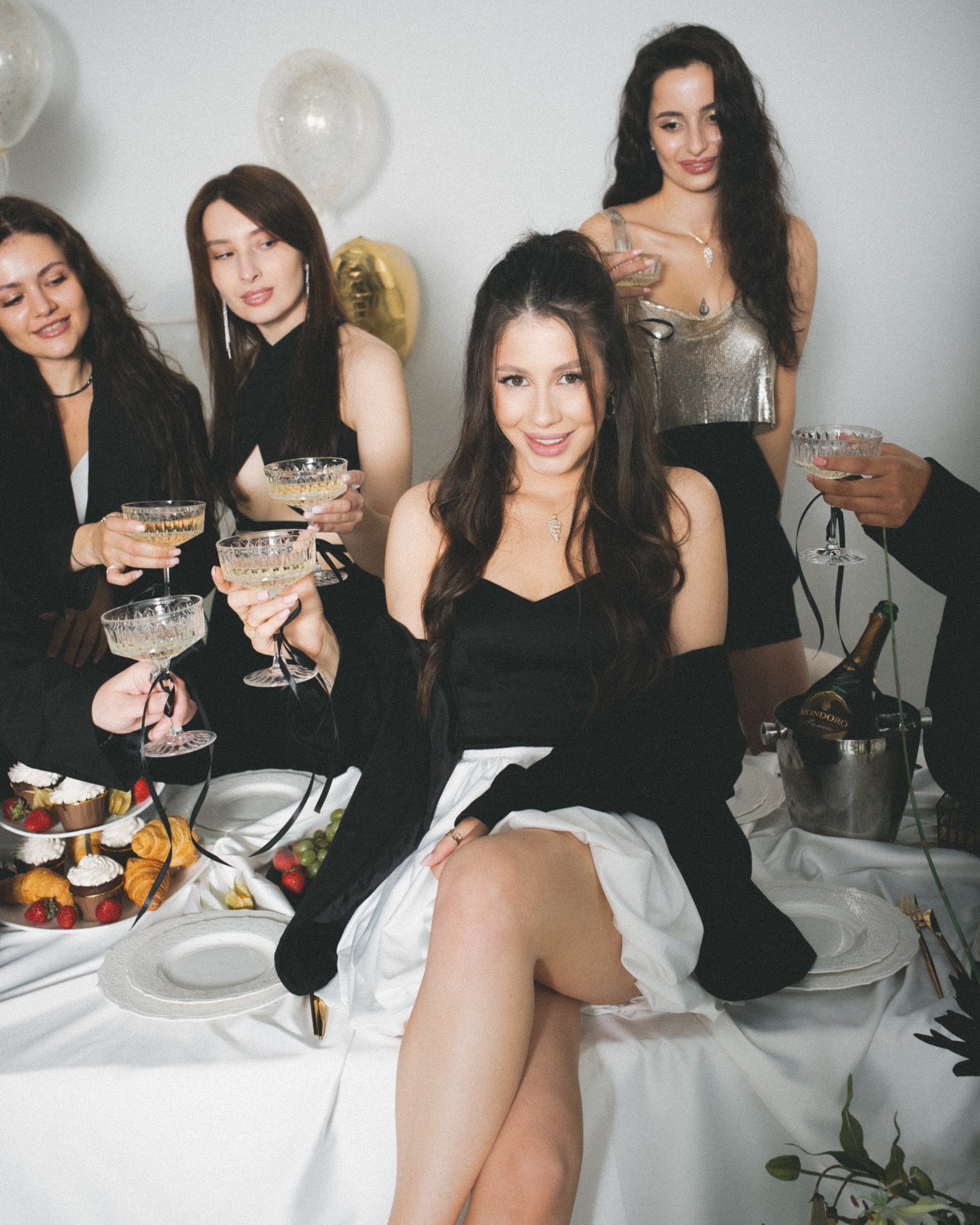 Девичник Яны. Фотограф в Москве и Сургуте Алла Лесовая. Снимаю каталог для брендов и индивидуальные портреты для людей