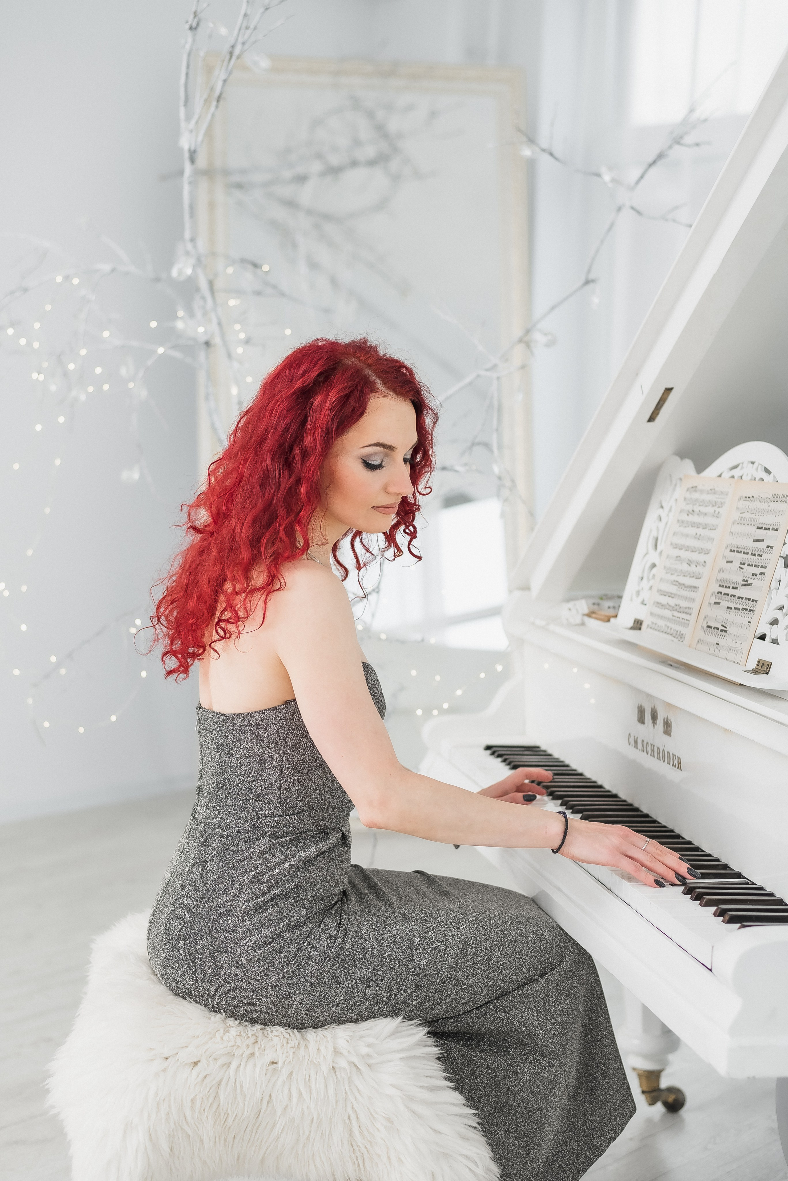 В светлом зале Парфе. КОНТЕНТ |БРЕНД фотограф Санкт-Петербург — Жанна Олтаржевская