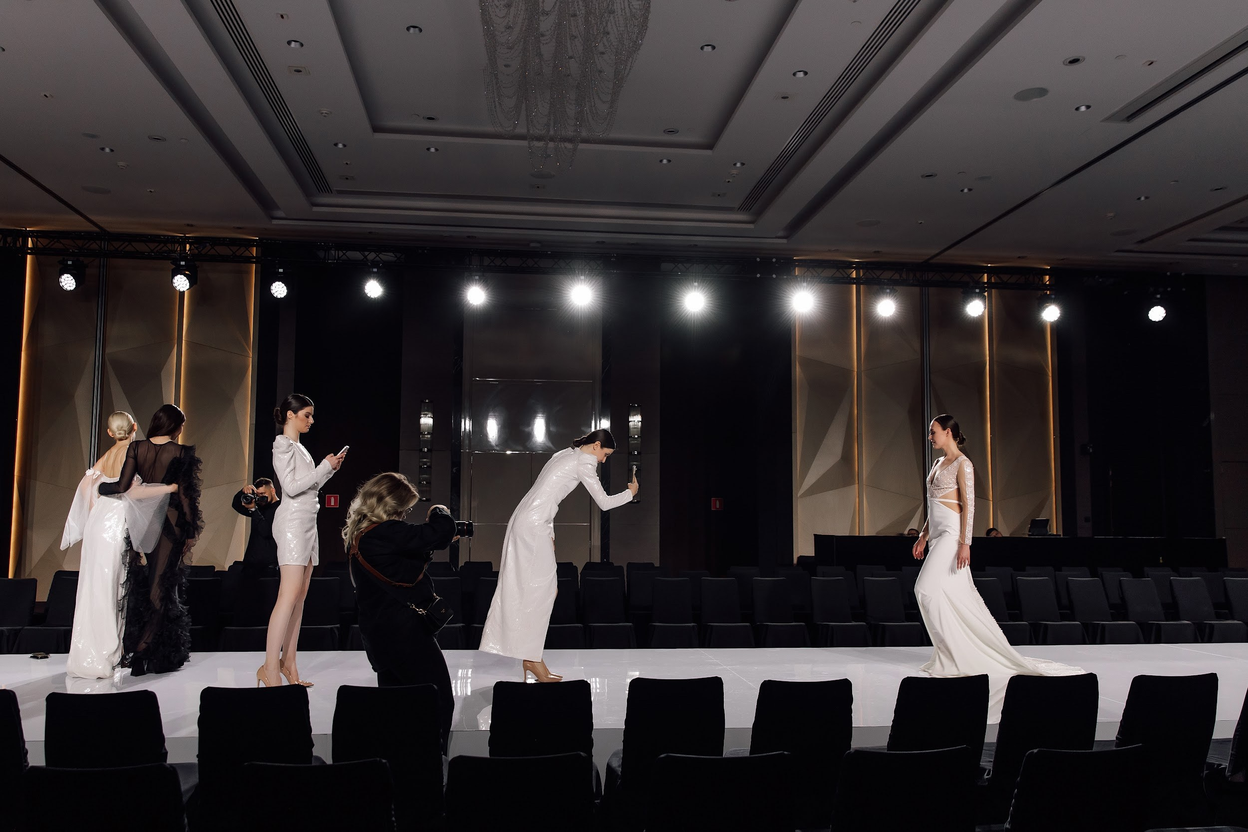 VISION. Любовь Чуляева — свадебный фотограф в Москве и Европе