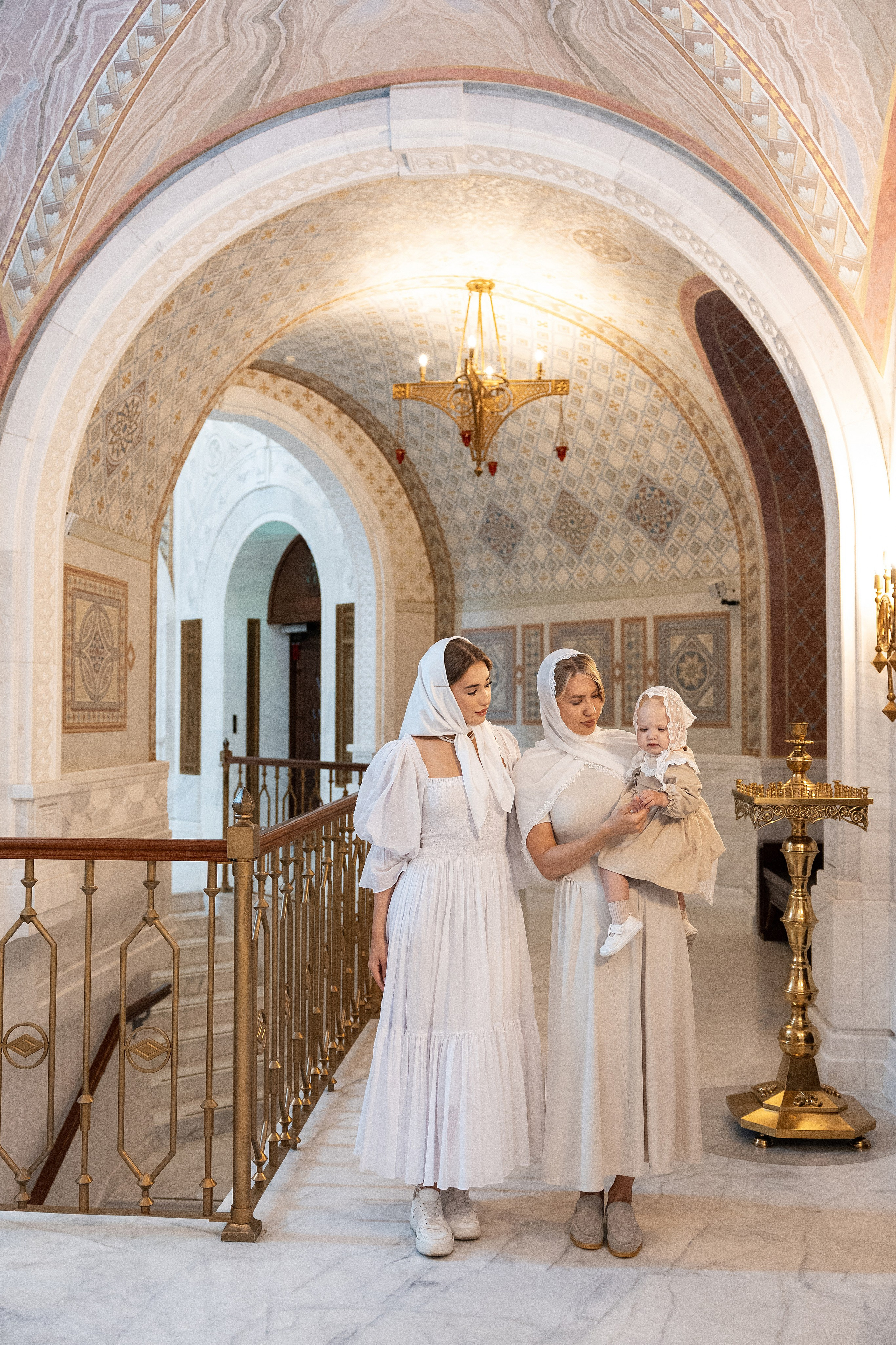 Крещение Аделины. Фотограф Крещение, Выписка москва