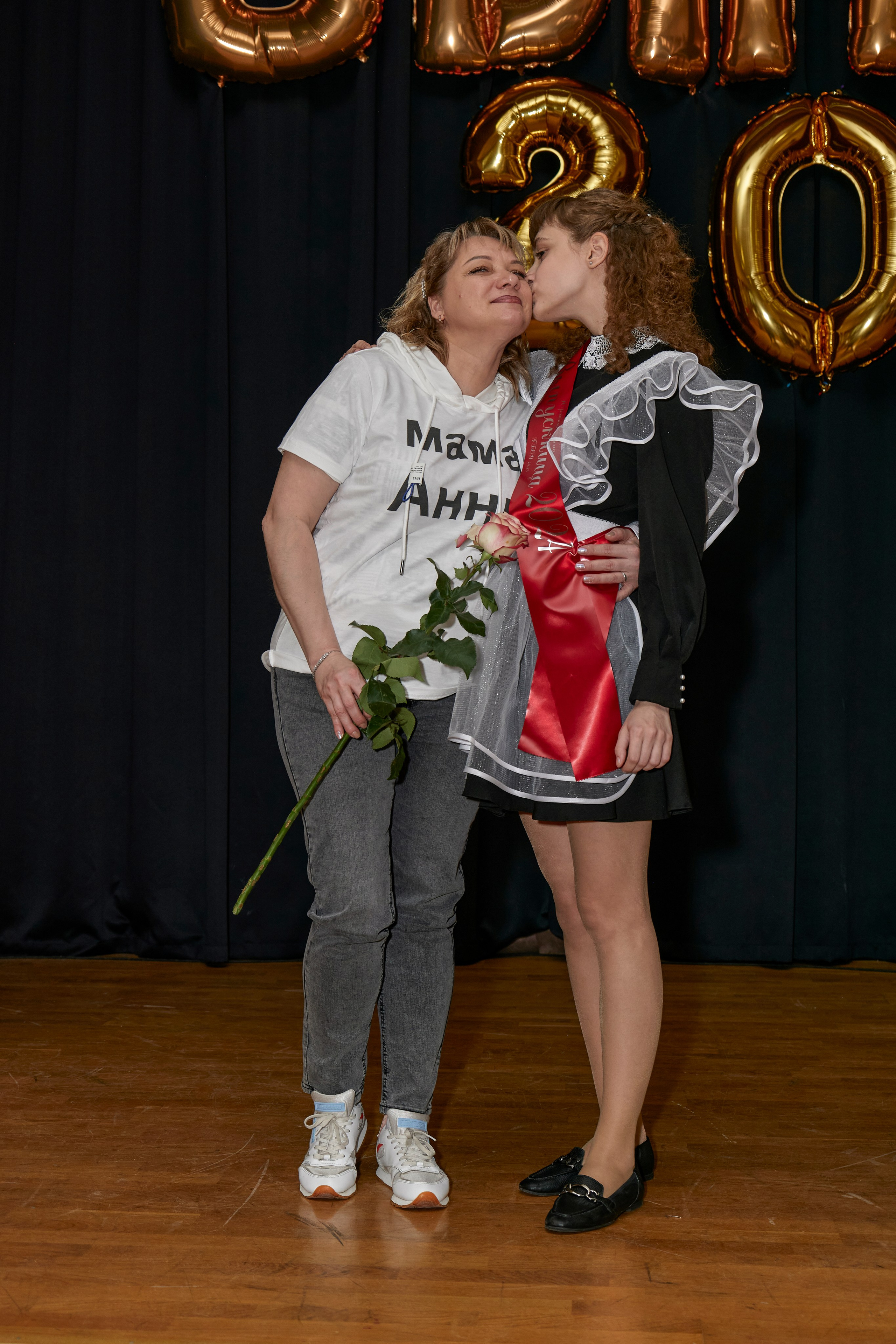 Последний звонок школа 1413. Детский и семейный фотограф г. Москва Оксана Катаджи