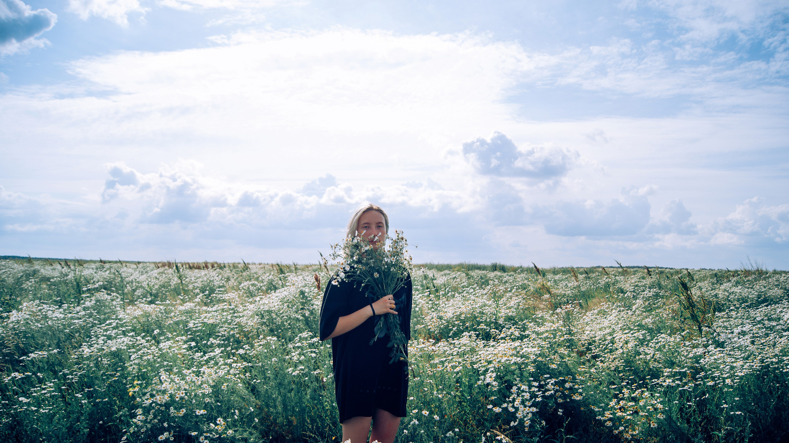 Индивидуальная фотосессия в ромашковом поле. Семейный фотограф в Миассе Ольга Широковская