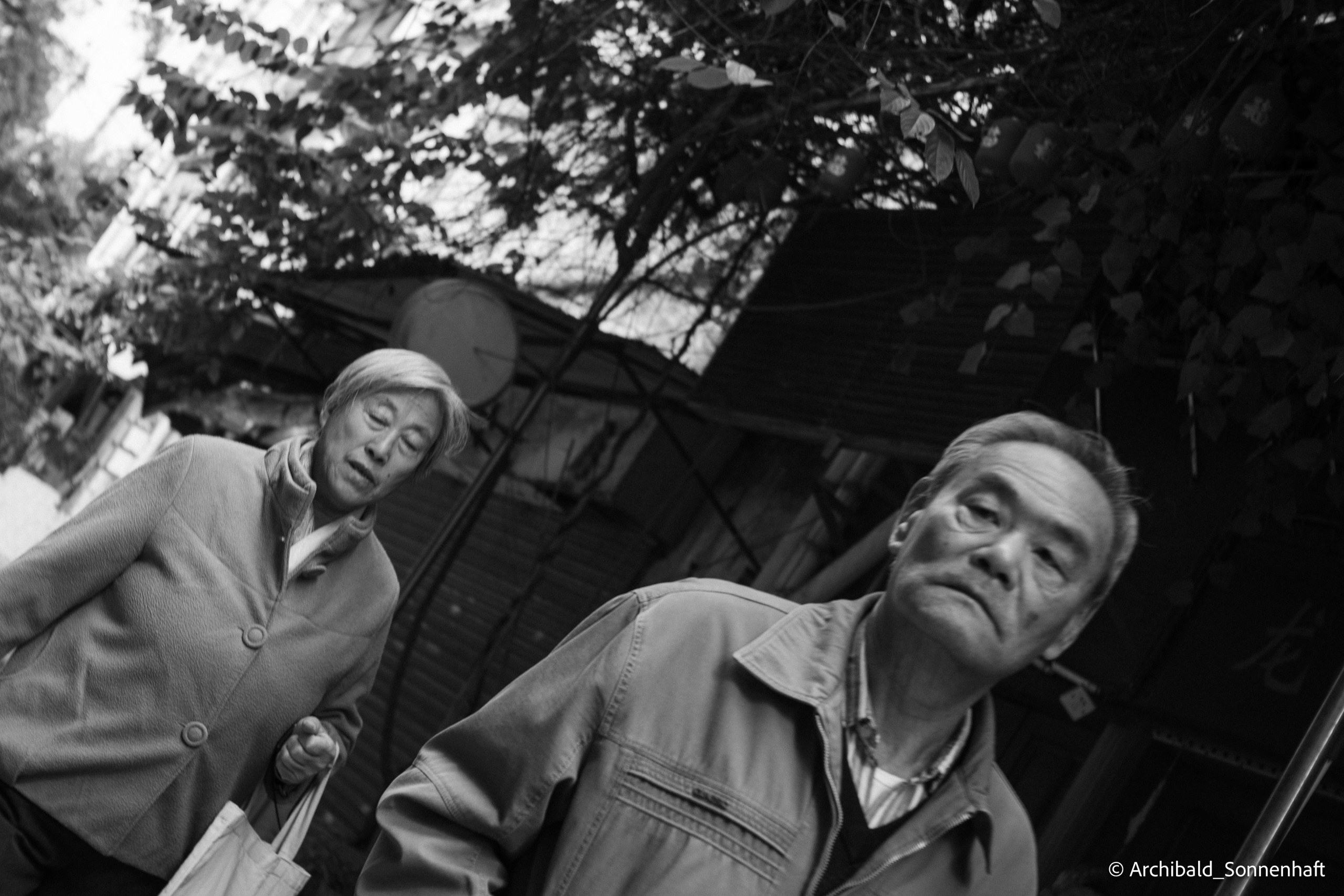 Walking in GZ, sunday. Photographer in Guangzhou, China. Archibald Sonnenhaft