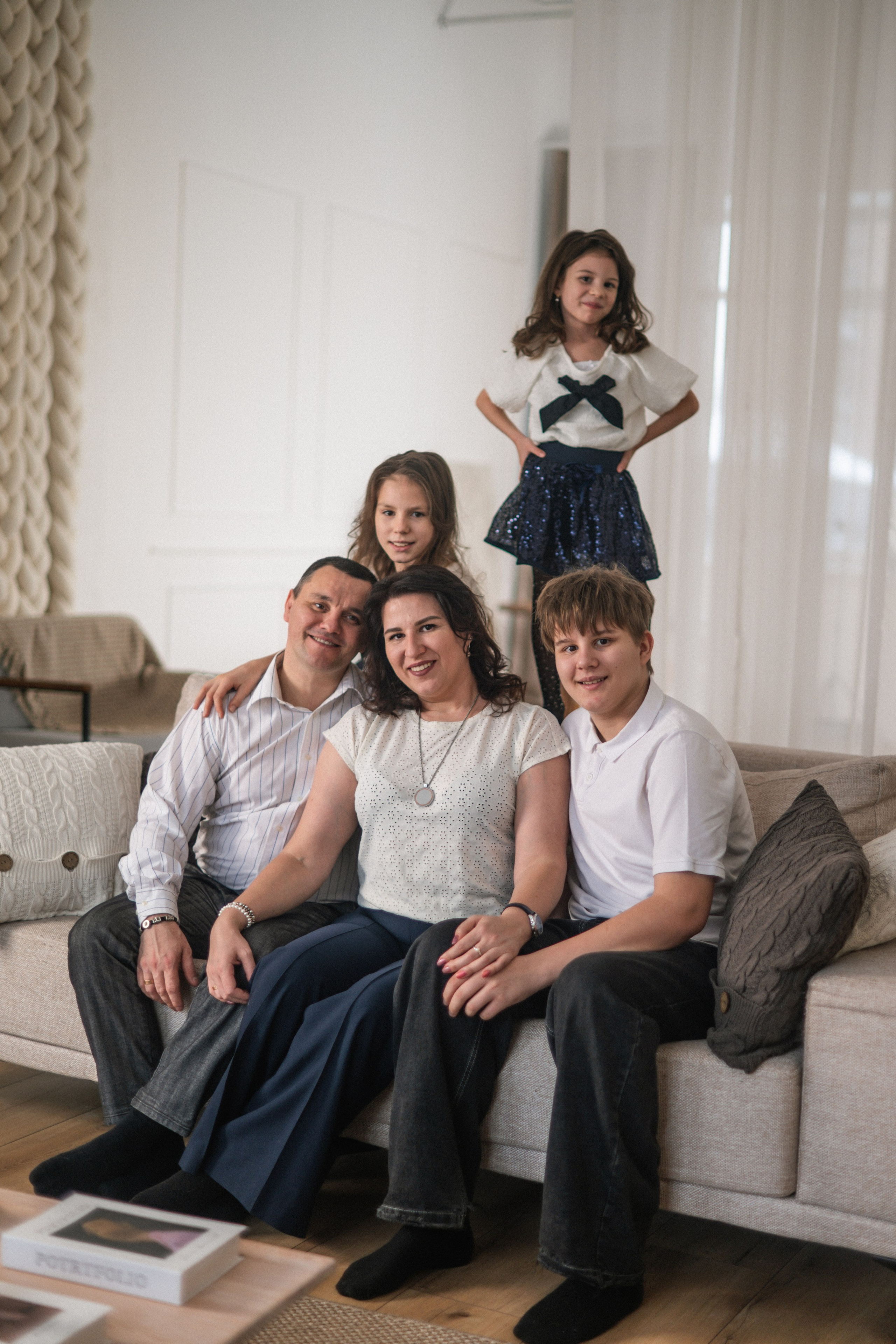 Семейная Фотосессия. Я Ольга Казанцева, фотографирую снимаю ваши киноистории и печатаю фото и цифровые портреты на холсте