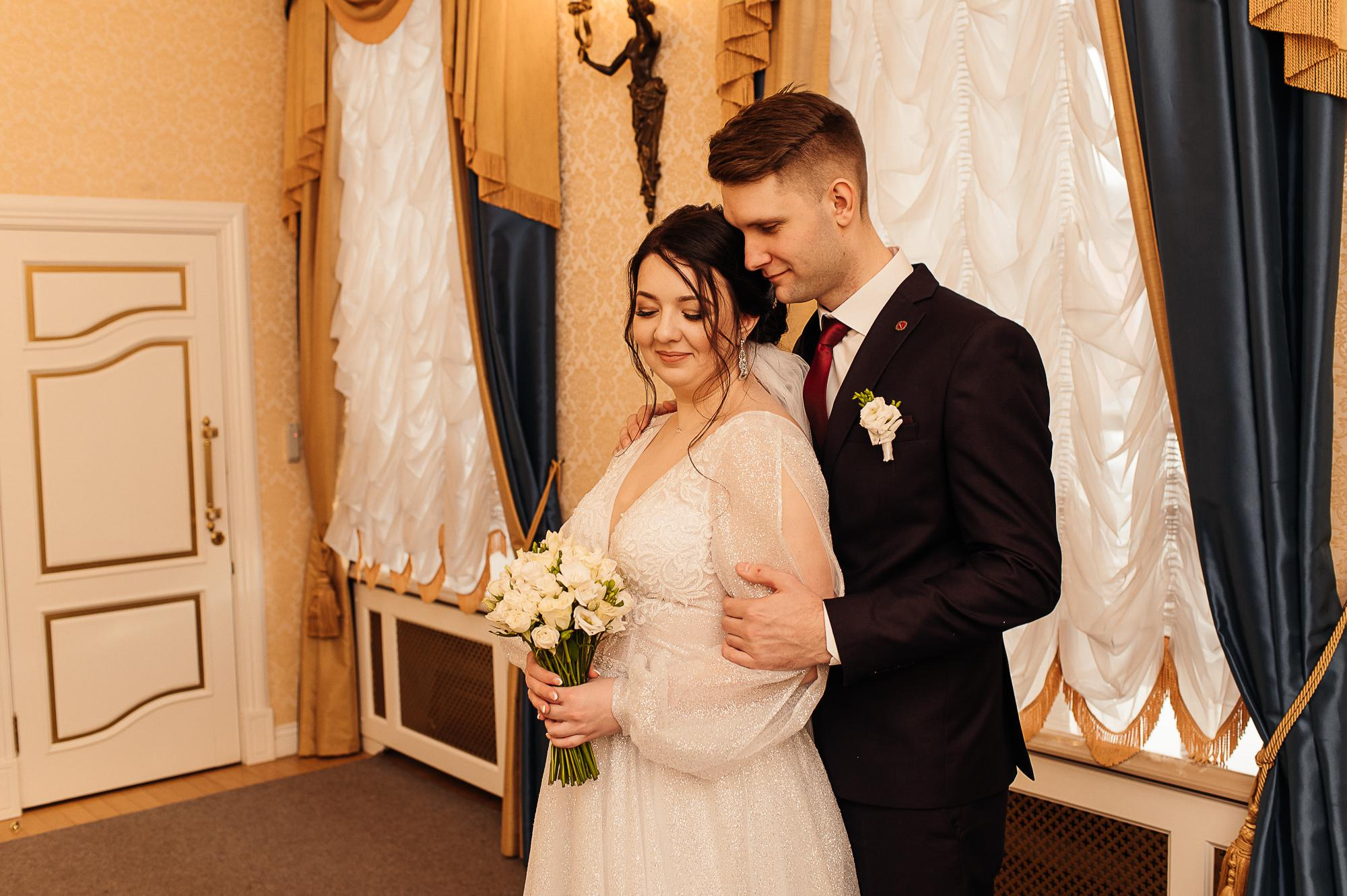 Александр и Юлия анонс. Фотограф Виктория Грибова г. Вологда