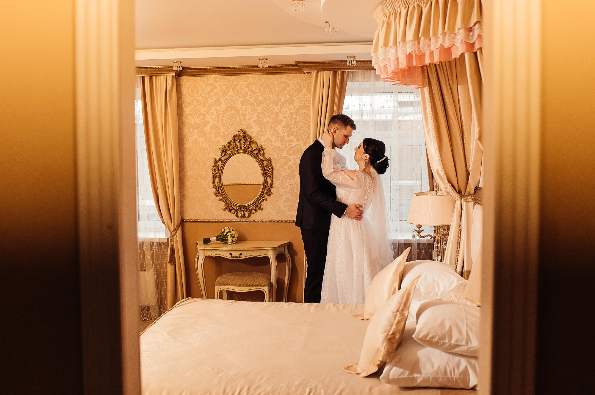 Александр и Юлия анонс. Фотограф Виктория Грибова г. Вологда