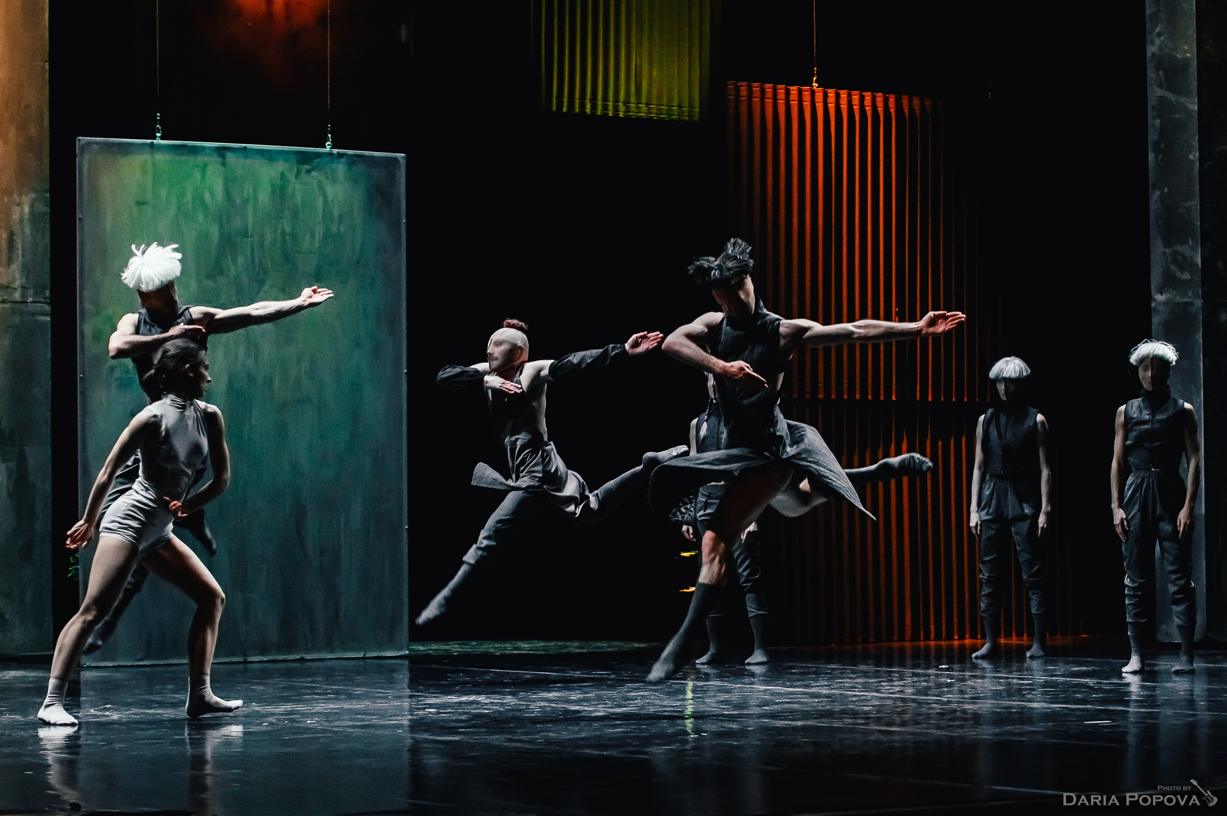 Спектакль «Свадебка». Художник по свету Максим Сергачев