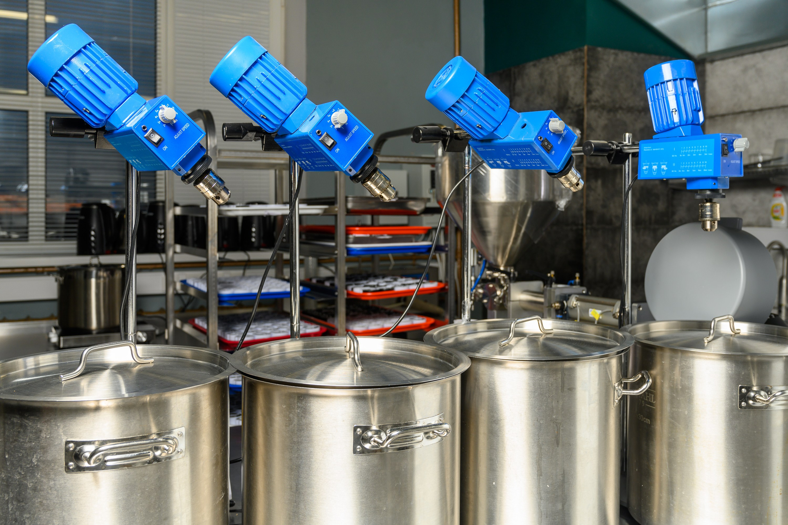 Фабрика БИОМЕД НУТРИШЕН. Фотограф Андрей Зикеев, фотостудия AzArt Studio в Москве