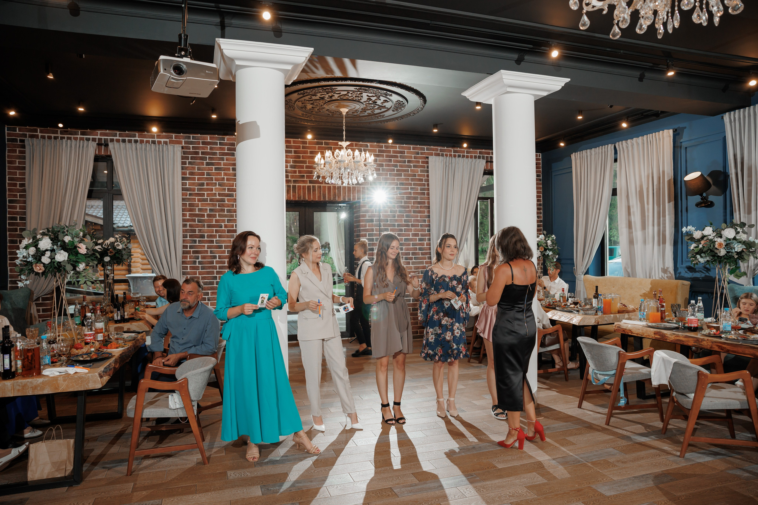 Полина и Дмитрий, загородный клуб «Барин», ЗАГС в г. Пушкино. Свадебный и репортажный фотограф (Москва, Королев и другие)