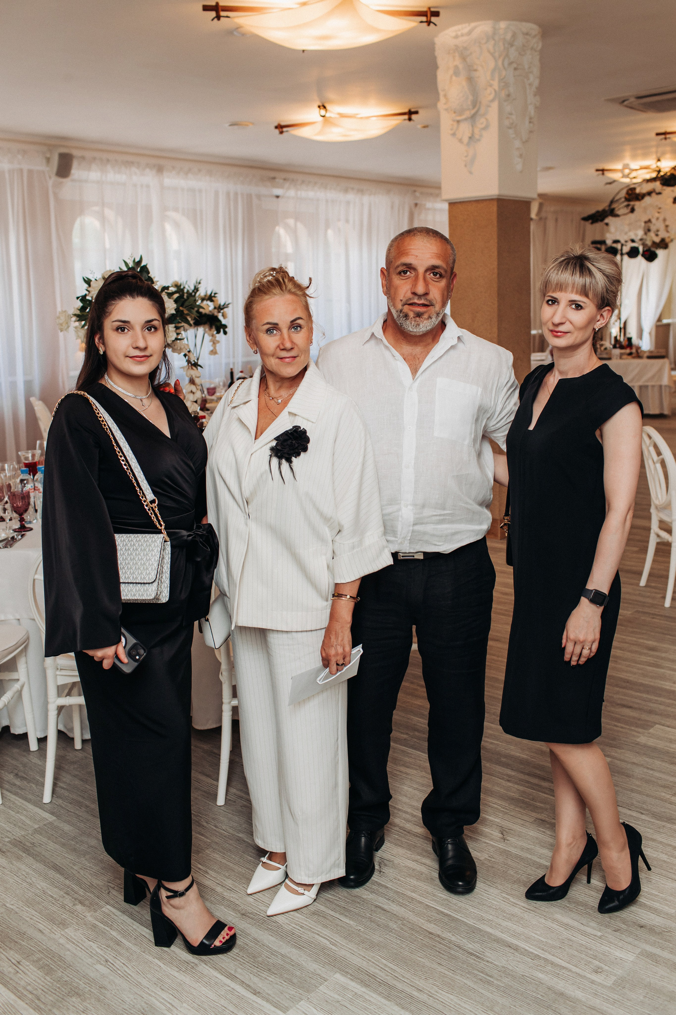 Vlad & Nadya (Saint-Petersburg, Russia). Destination wedding photographer Peter Letu