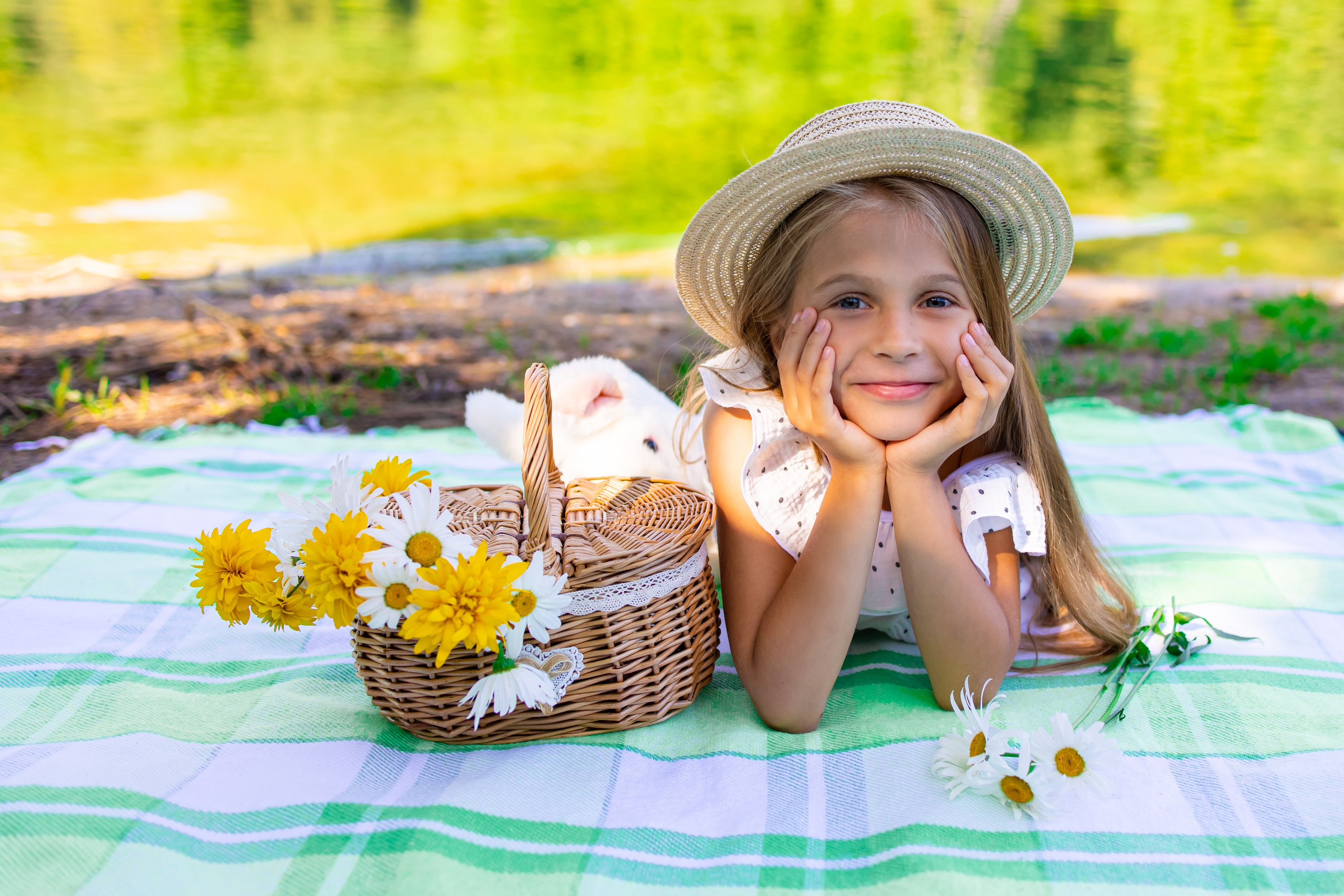 Настя и Катя пикник. Оксана Ромашкина- семейный и ньюборн фотограф из Москвы