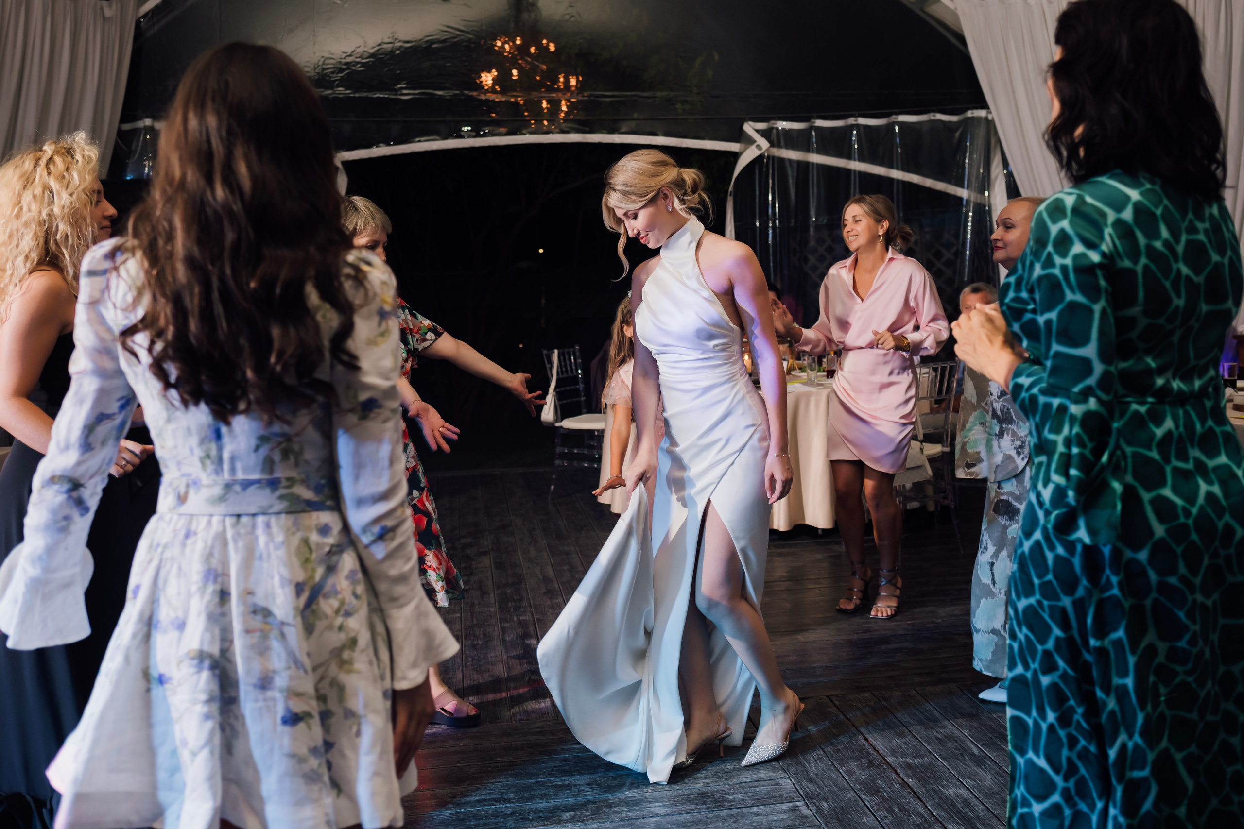 Ольга и Сергей. Свадьба в шатре. Свадебный и семейный фотограф в Москве Евгения Лисина