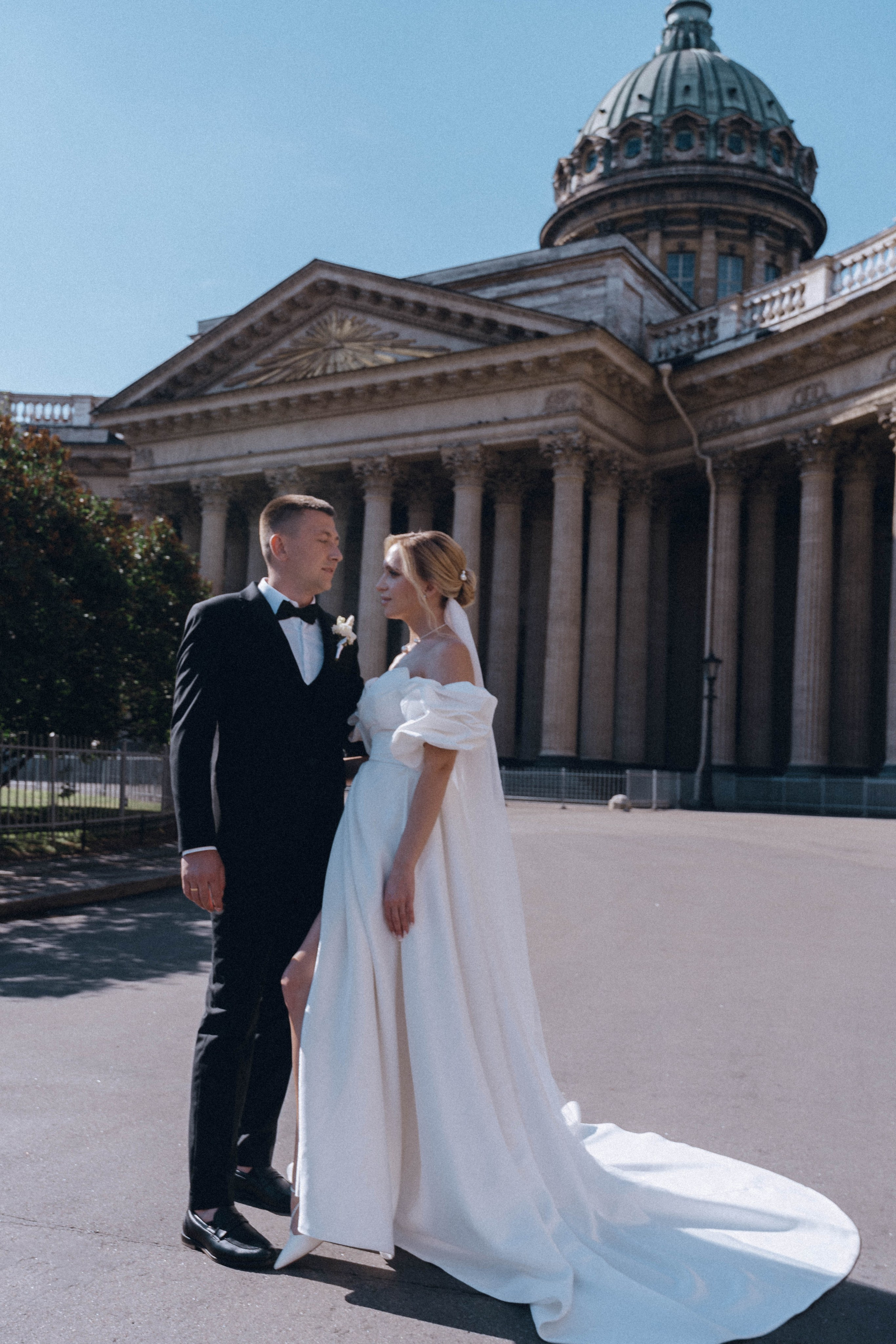 СВАДЕНБНАЯ СЬЕМКА НА КАТЕРЕ ПО КАНАЛАМ САНКТ-ПЕТЕРБУРГА И В АКВАТОРИИ НЕВЫ. Профессиональный фотограф, Санкт-Петербург — Виктория Богомолова