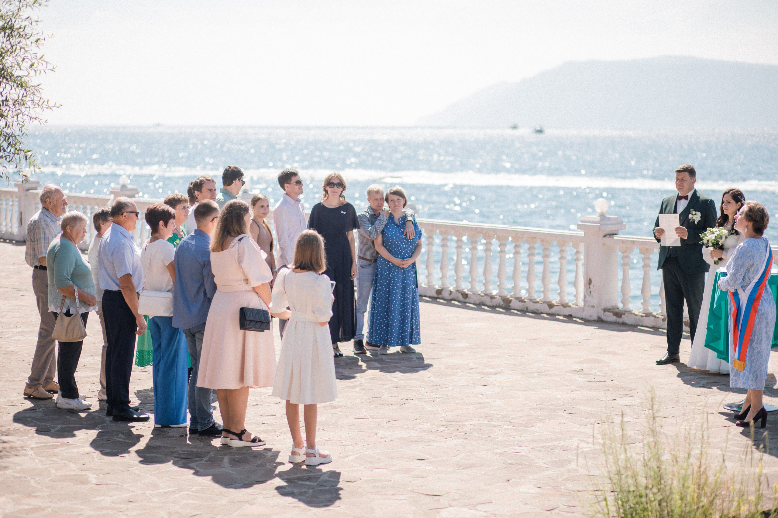 Денис и Екатерина. Церемония на берегу Байкала. Фотограф Татьяна Ступина Иркутск