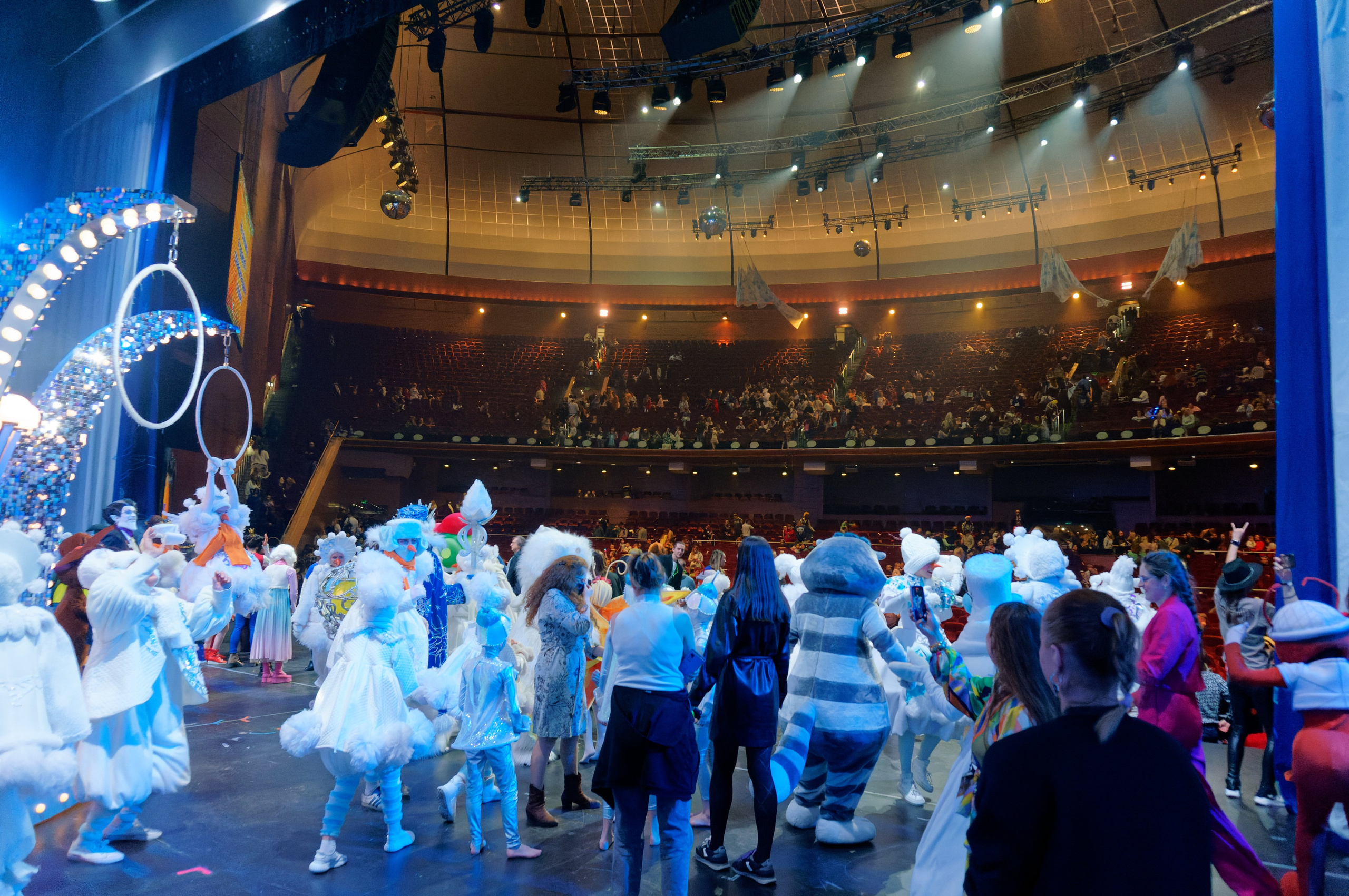 Закулисный репортаж. Лучший фотограф без диплома Дима Берников