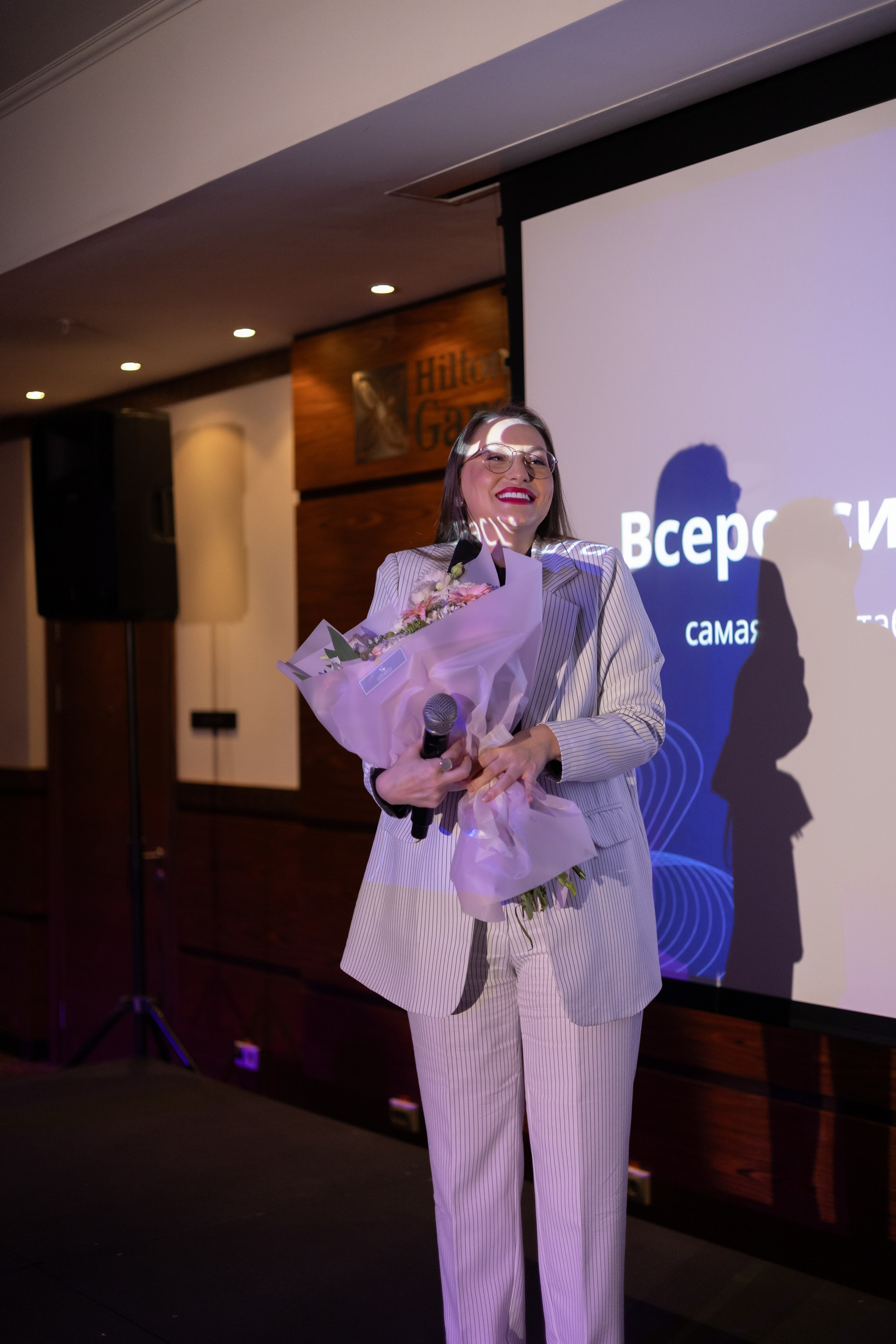 Всероссийский PR-SAMMIT. Фотограф Красноярск съемки лавстори, фотосессия в студии, портретная съемка, творческие фотосессии