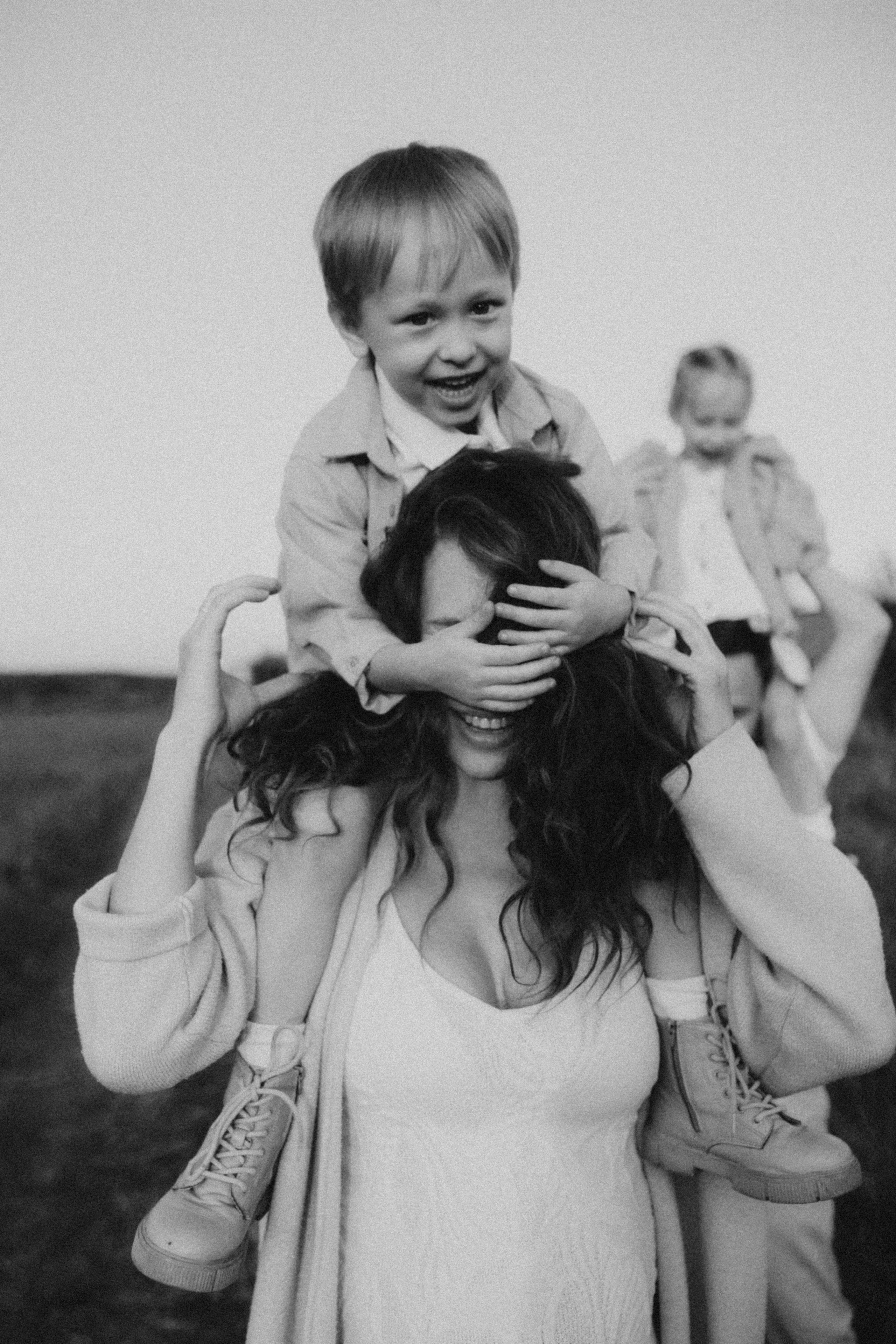 Ксюша, Паша, Василиса, Ваня и кое-кто ещё). Семейный фотограф в Москве Саша Герасименко