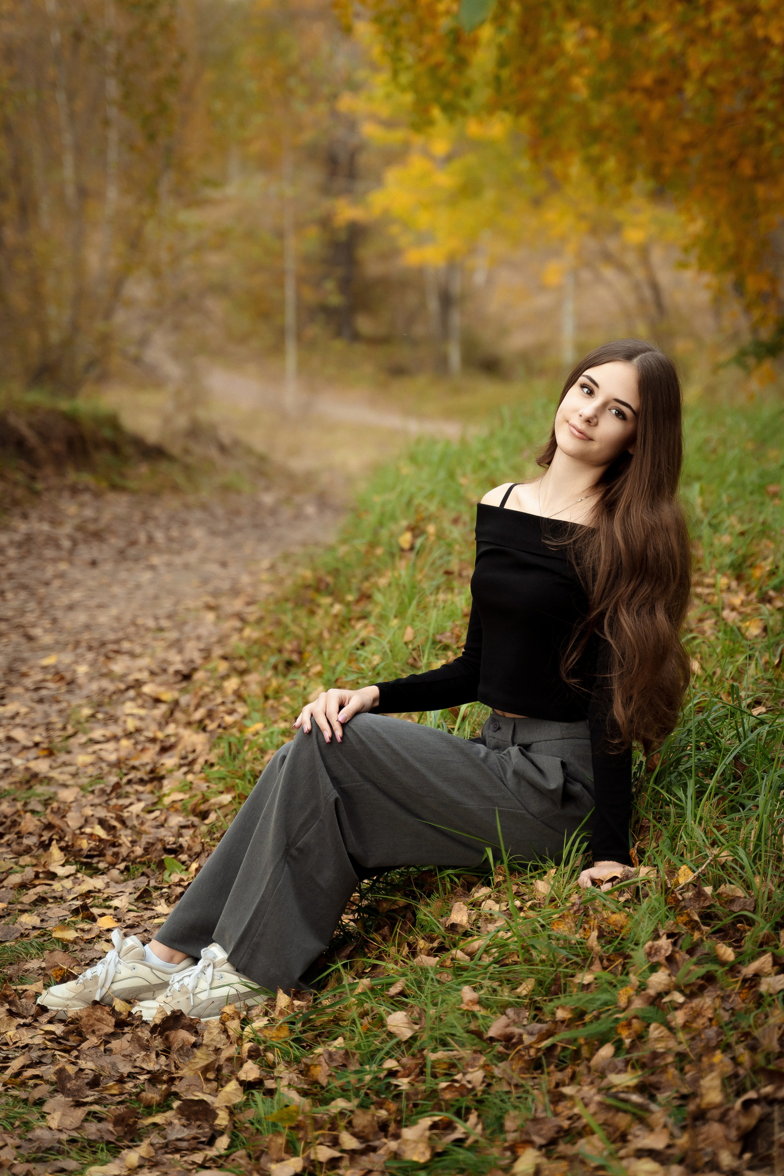 Фотосессия осенью в парке. 11 класс. Фотограф Ким Наталья в Красноярске