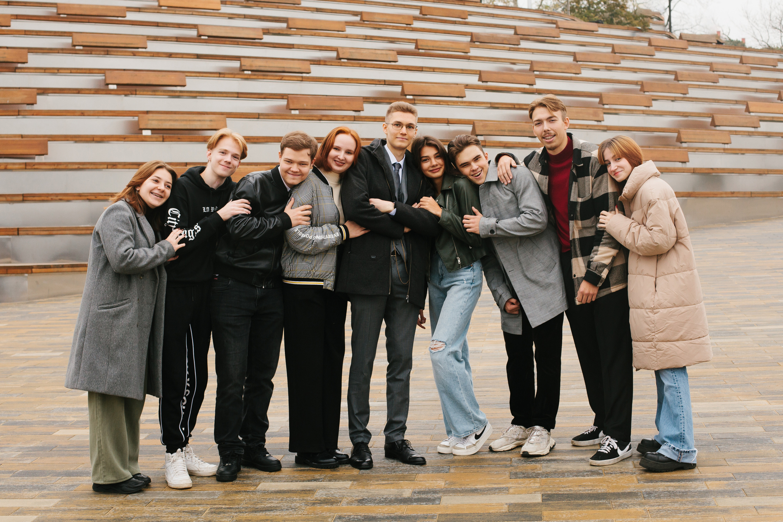 Школьная фотосессия на улице. Forteens Выпускные альбомы в Нижнем Новгороде