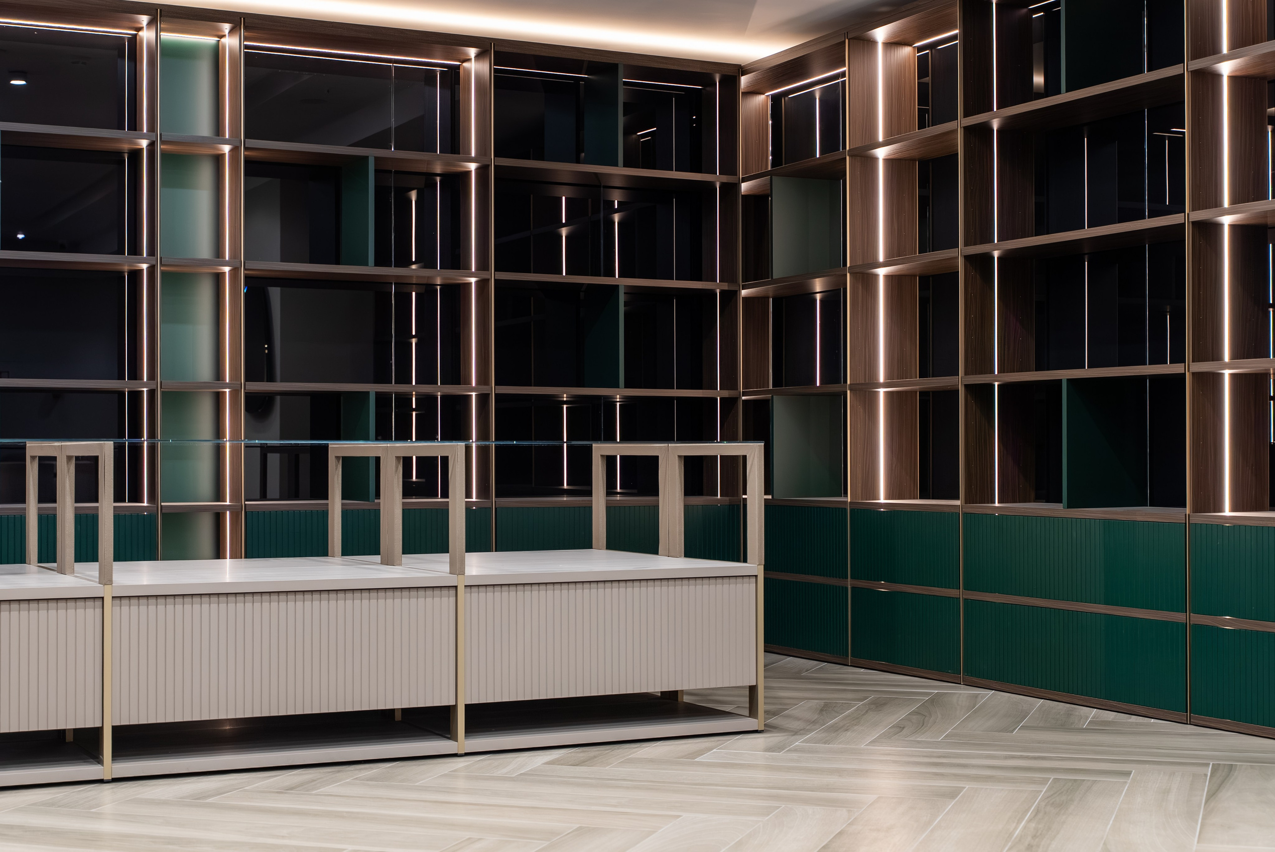 Шоурум WARENDORF. KUSTOV PRODUCTION — профессиональная фотосъёмка в Москве