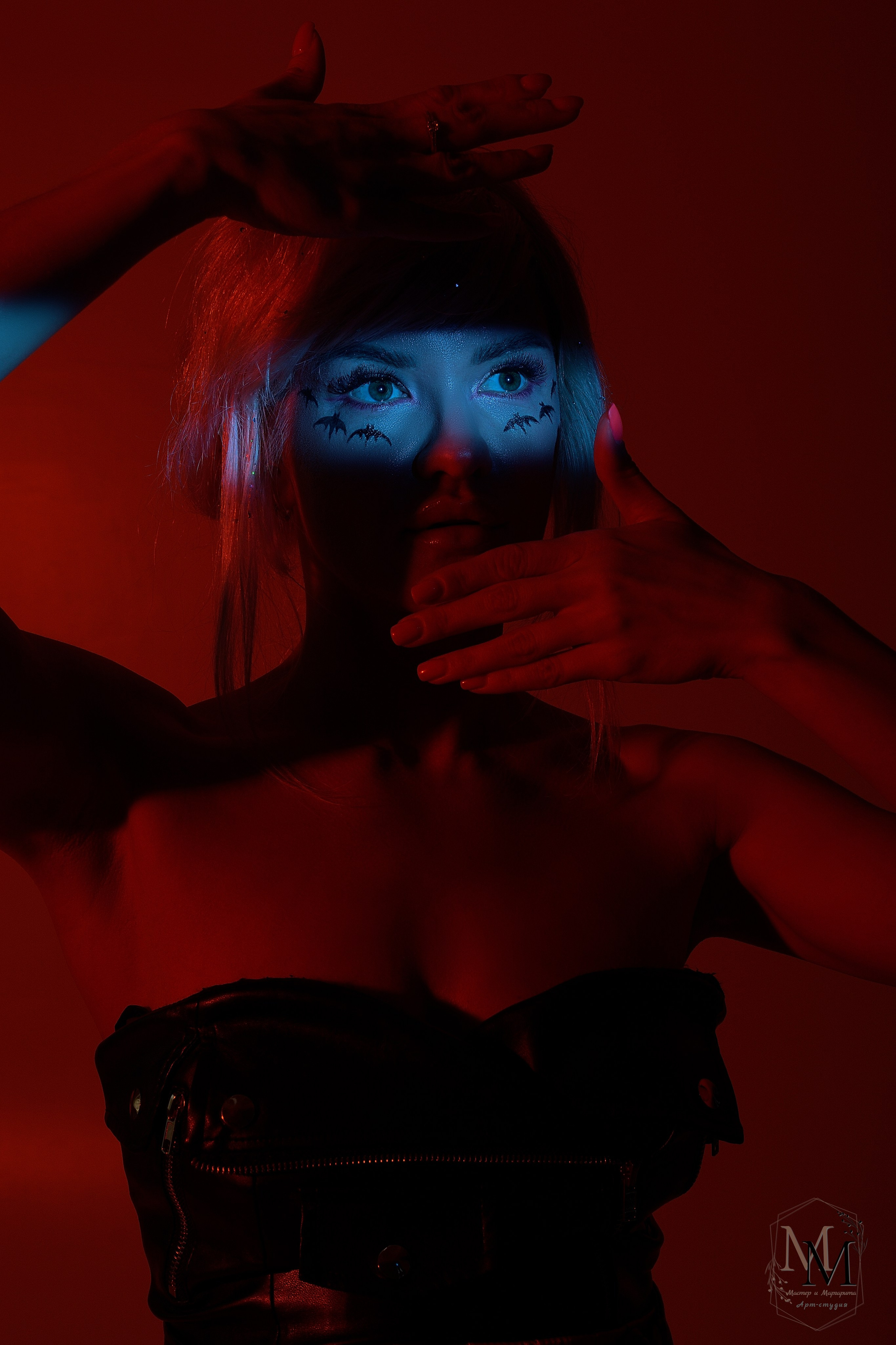 Мистическая фотосессия. Волчица.  Фотосессия в стиле "Мистика". Фотосессия в студии. Арт-студия «Мастер и Маргарита». Портретная фотосъемка. Портрет. Арт. Фотограф Дмитрий Кищенко. Фотосессии в Сызрани.