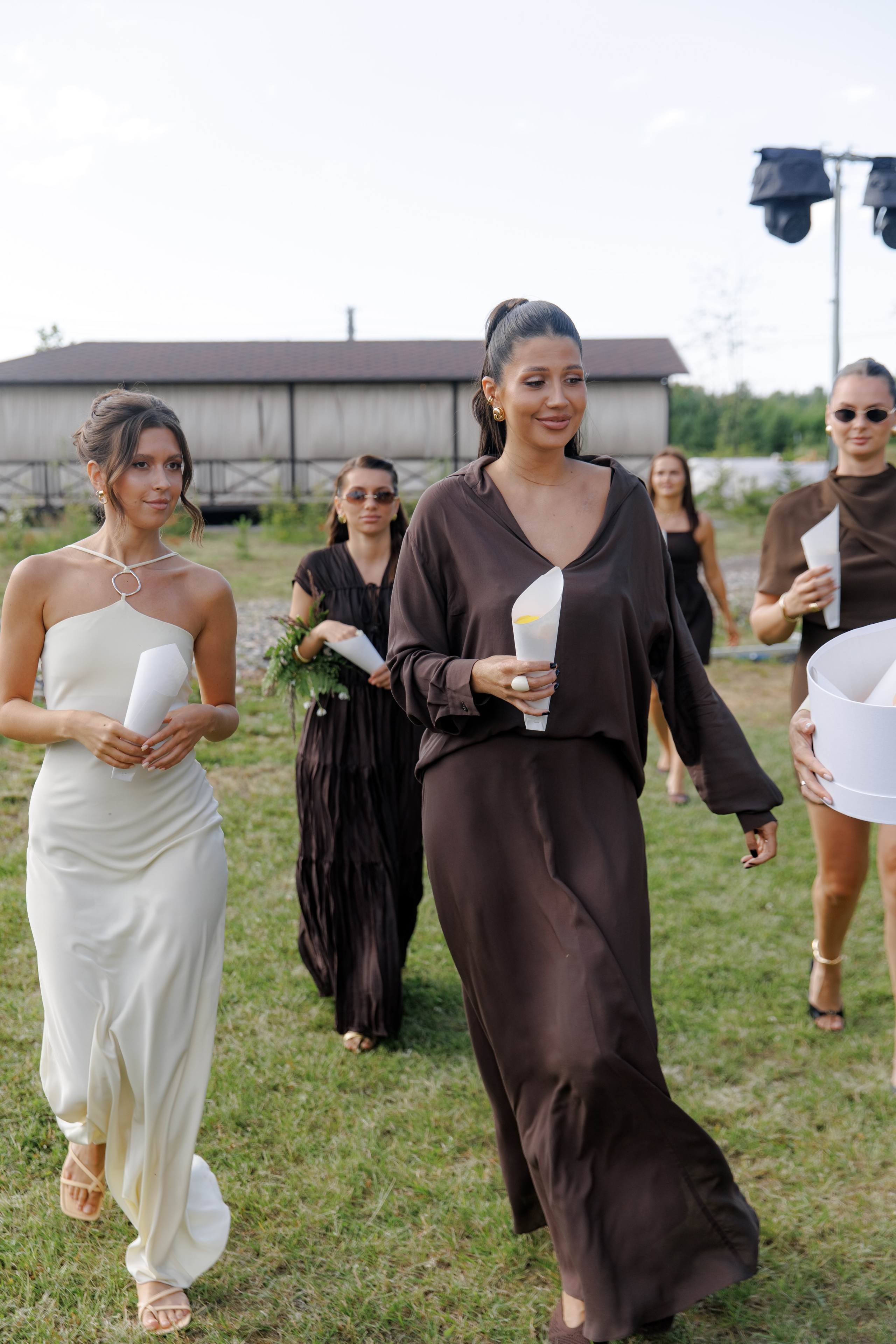 Свадьба в Ярославле — серия парк отель Мазай, фуршет, выездная регистрация, свадьба под открытым небом | Портфолио. Свадебный фотограф в Москве, Ярославле Виталий Квант