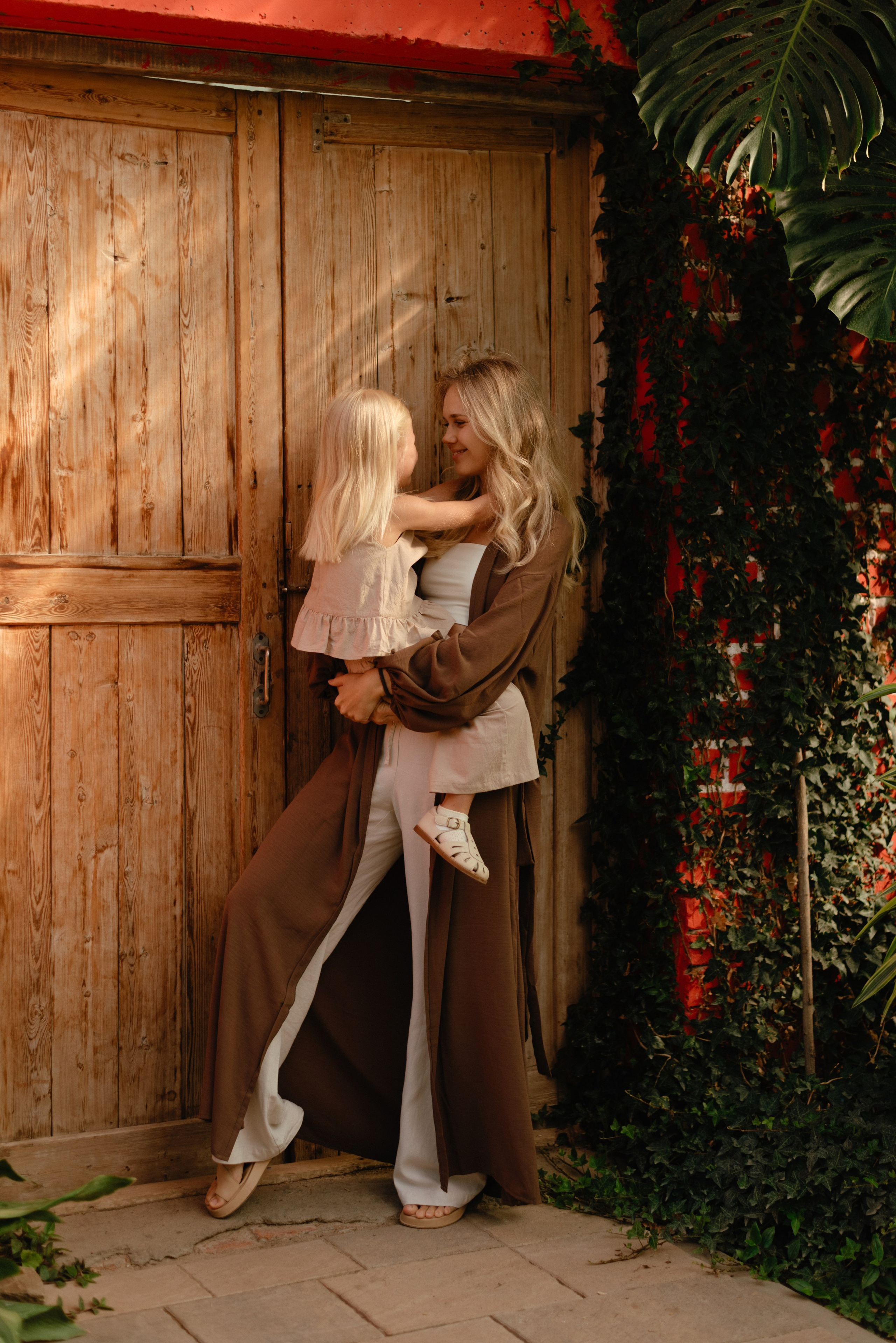 Ангелина и Таня