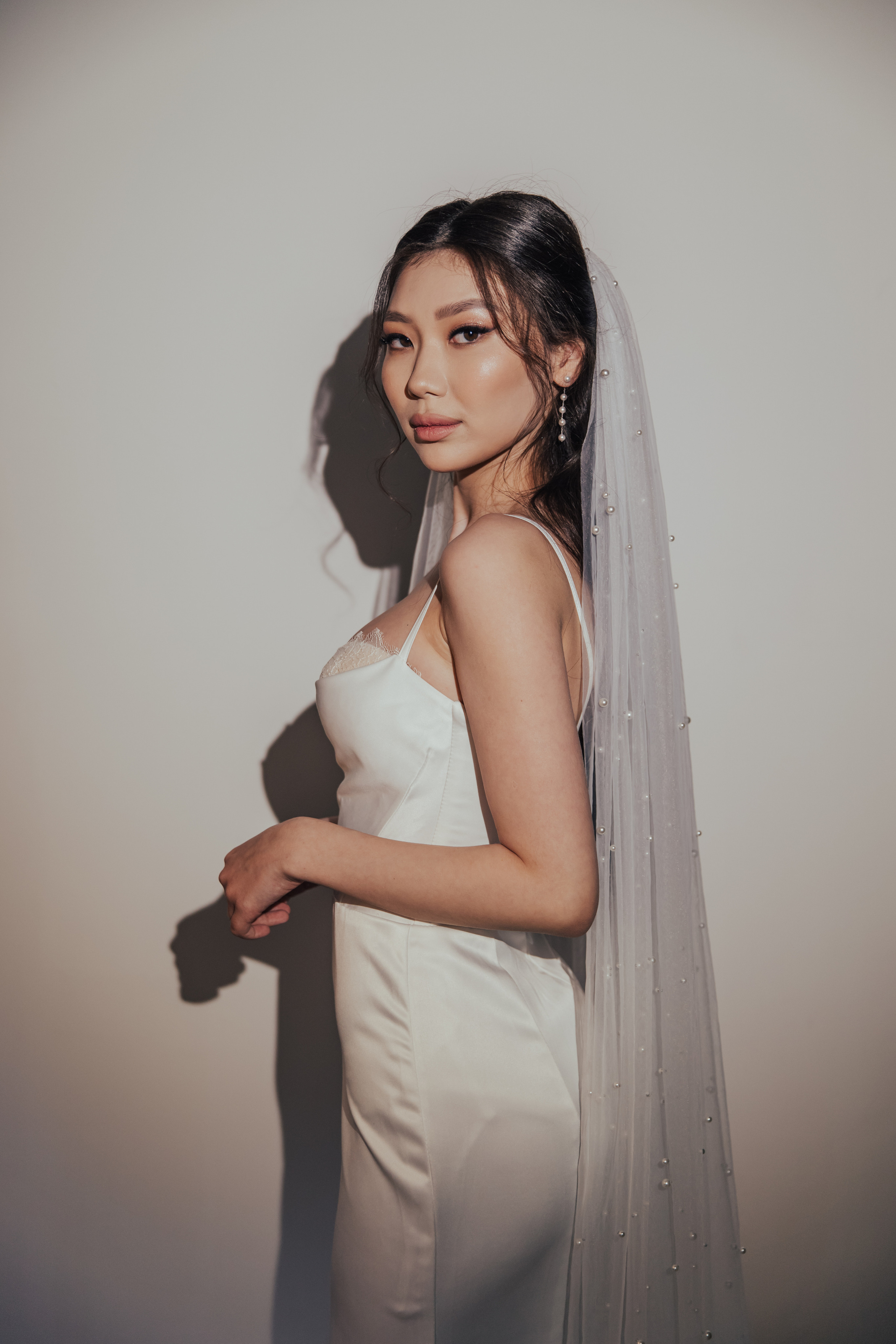 Невеста в студии. Свадебный фотограф Элина Чу, Элиста Калмыкия