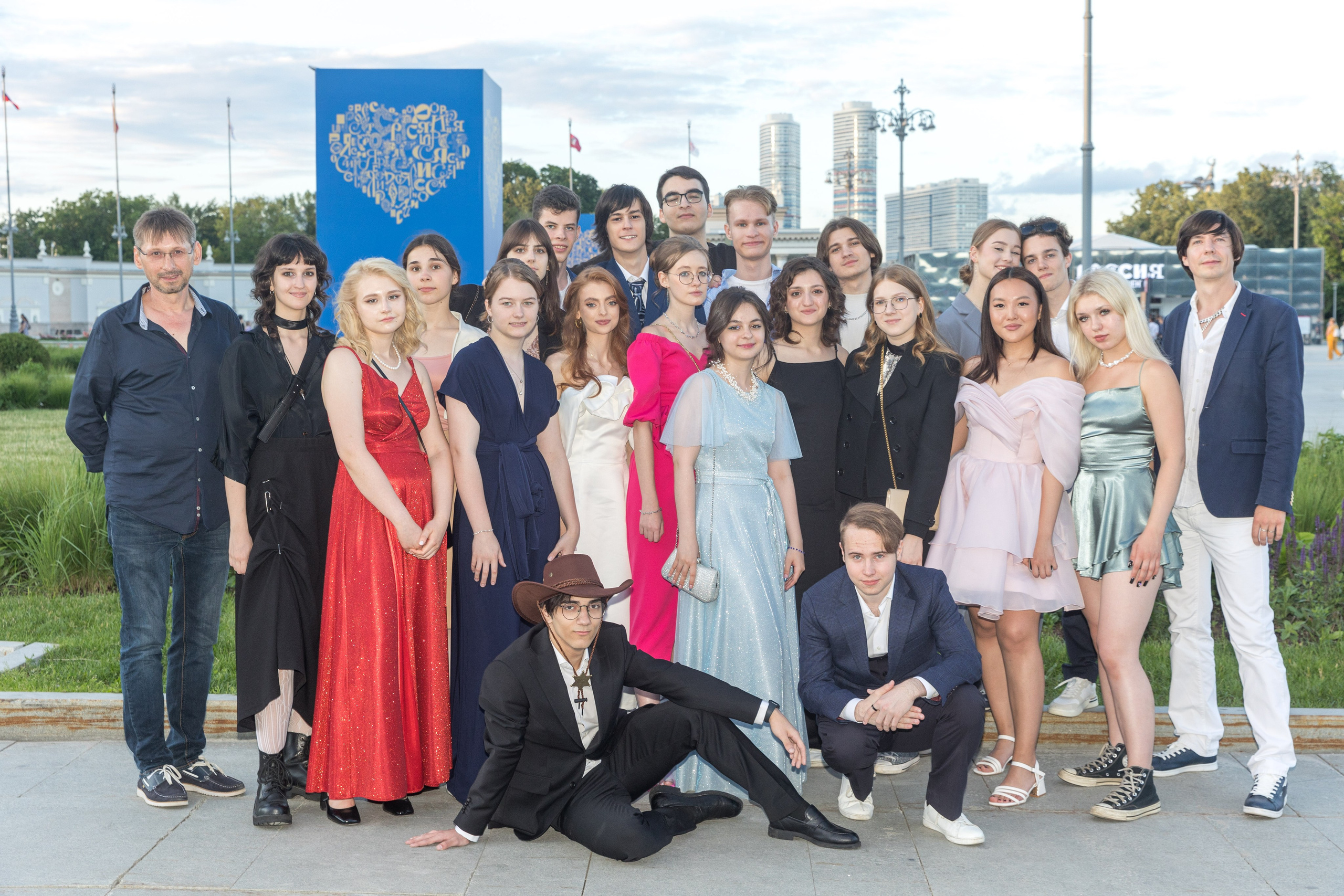 Прогулка перед выпускным. ВДНХ. Школьный фотограф в Москве Семенова Ирина