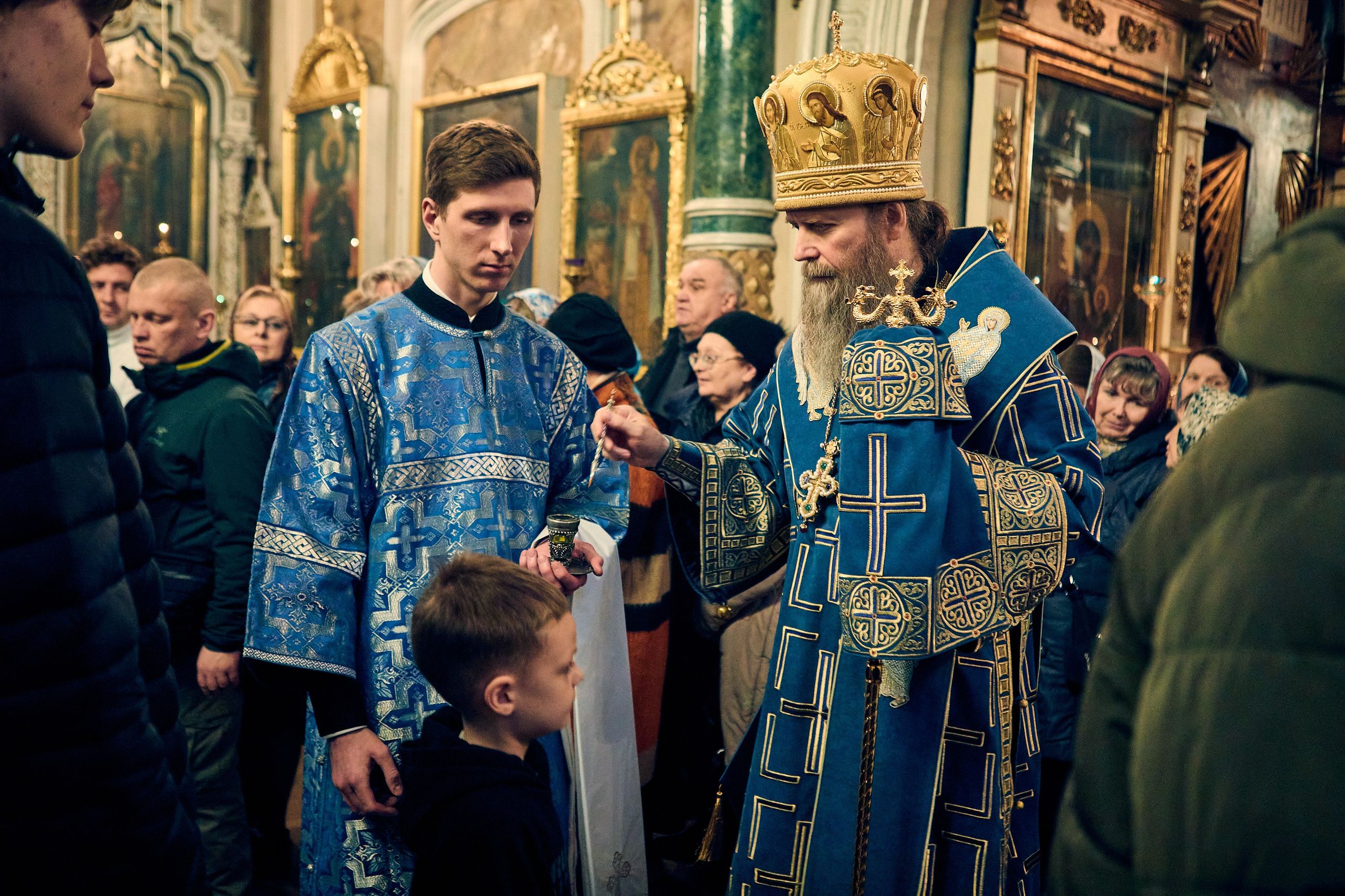 Всенощная на БЛАГОВЕЩЕНИЕ ПРЕСВЯТОЙ БОГОРОДИЦЫ. DMITRY MOISEENKO — фотограф, художник, топ-стилист
