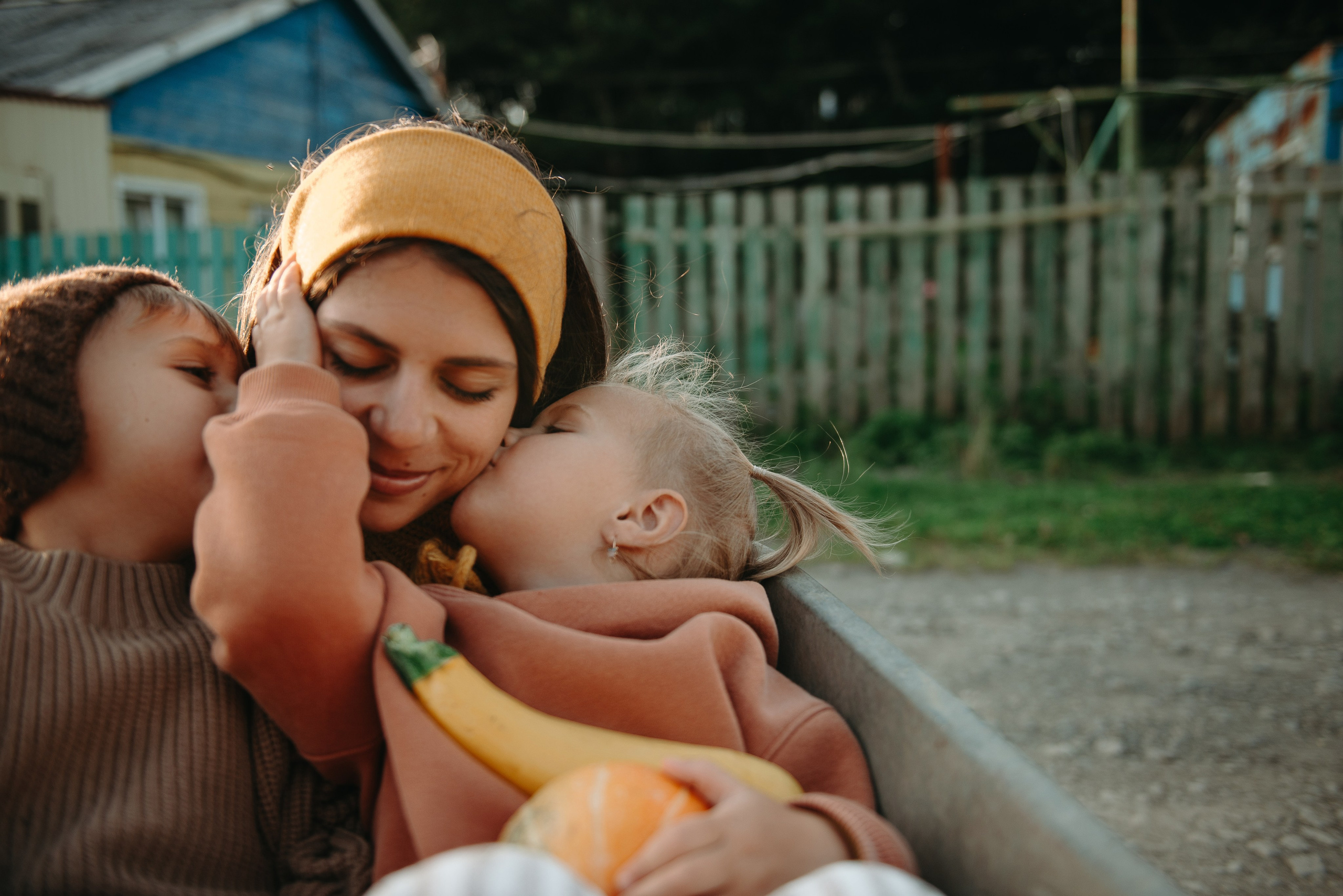 Вика, Рома и Алина. Ирина Метелица фотограф на Шикотане