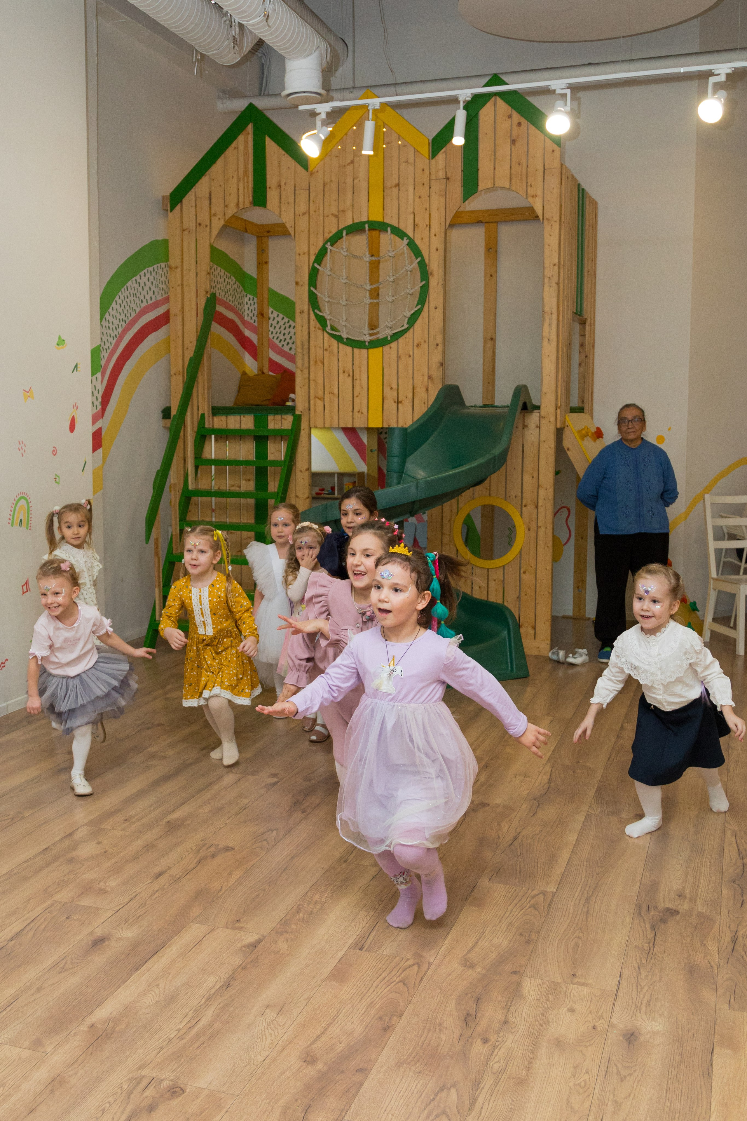 День рождения Валерии в Avocado Friends, 5 лет. Детский и контент фотограф Надя Волкова Санкт-Петербург