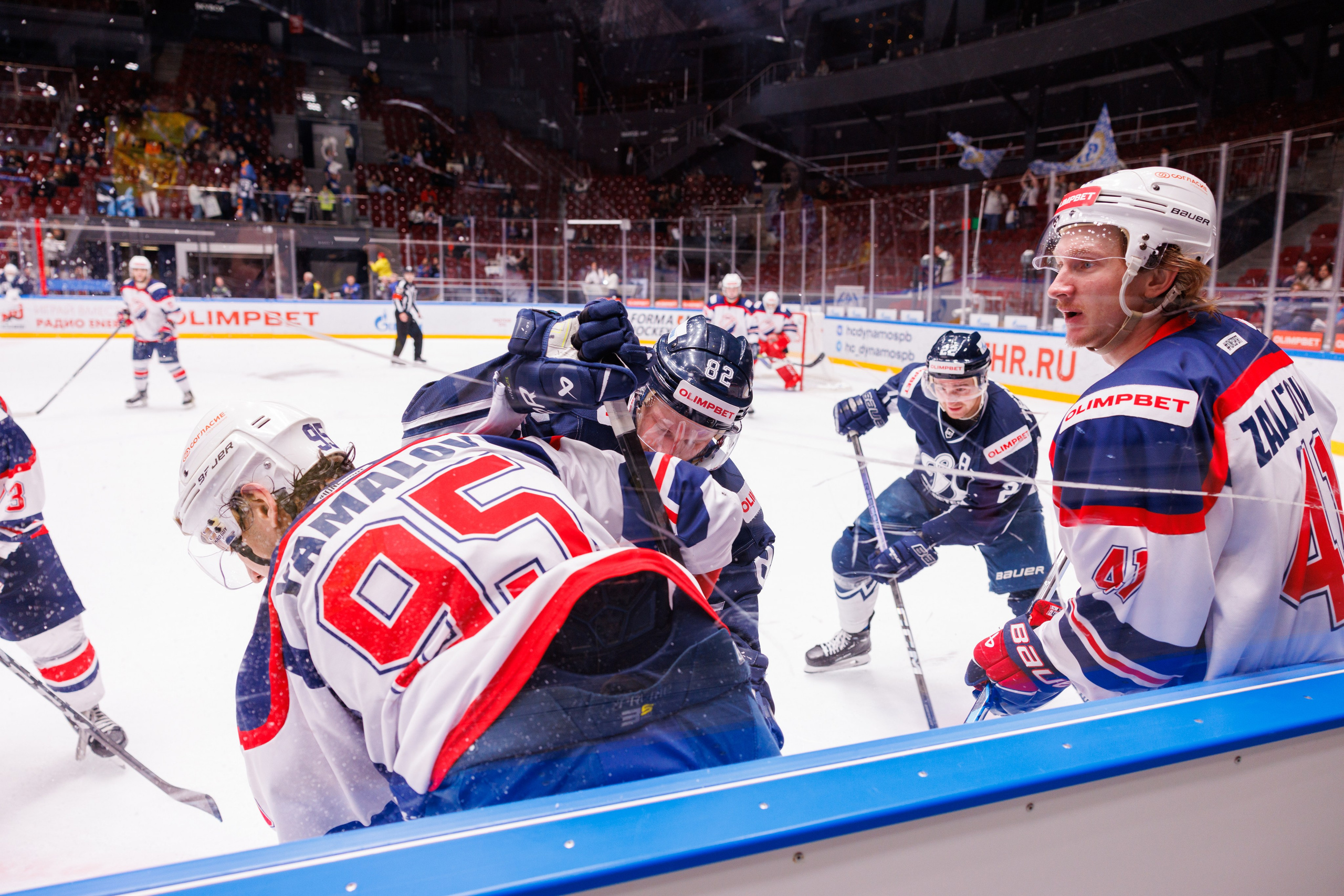 МХК Динамо (СПб) — МХК Кристалл. Фотограф Александр Заломаев