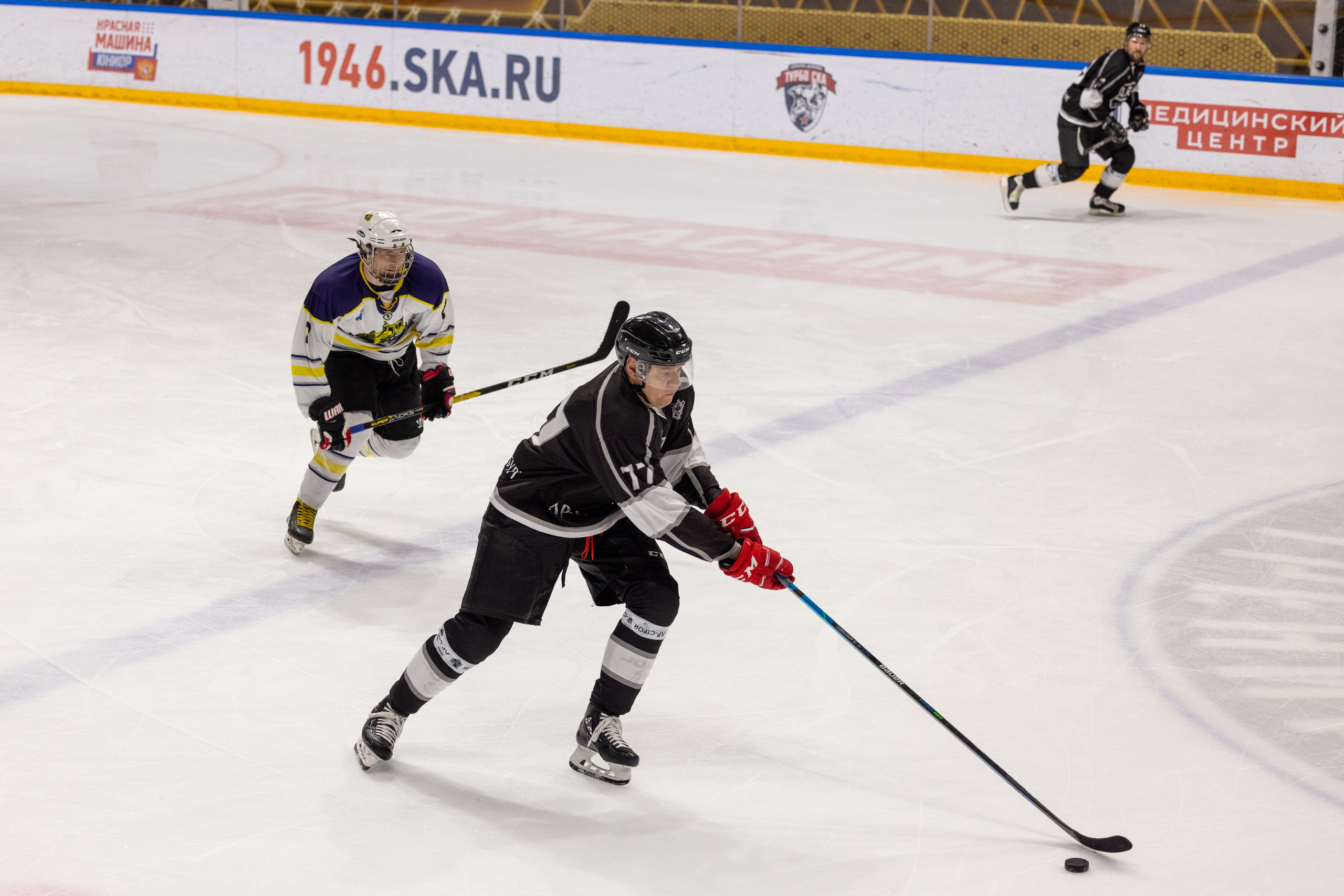 Бульдозер vs. LR-строй. Фотограф Александр Заломаев