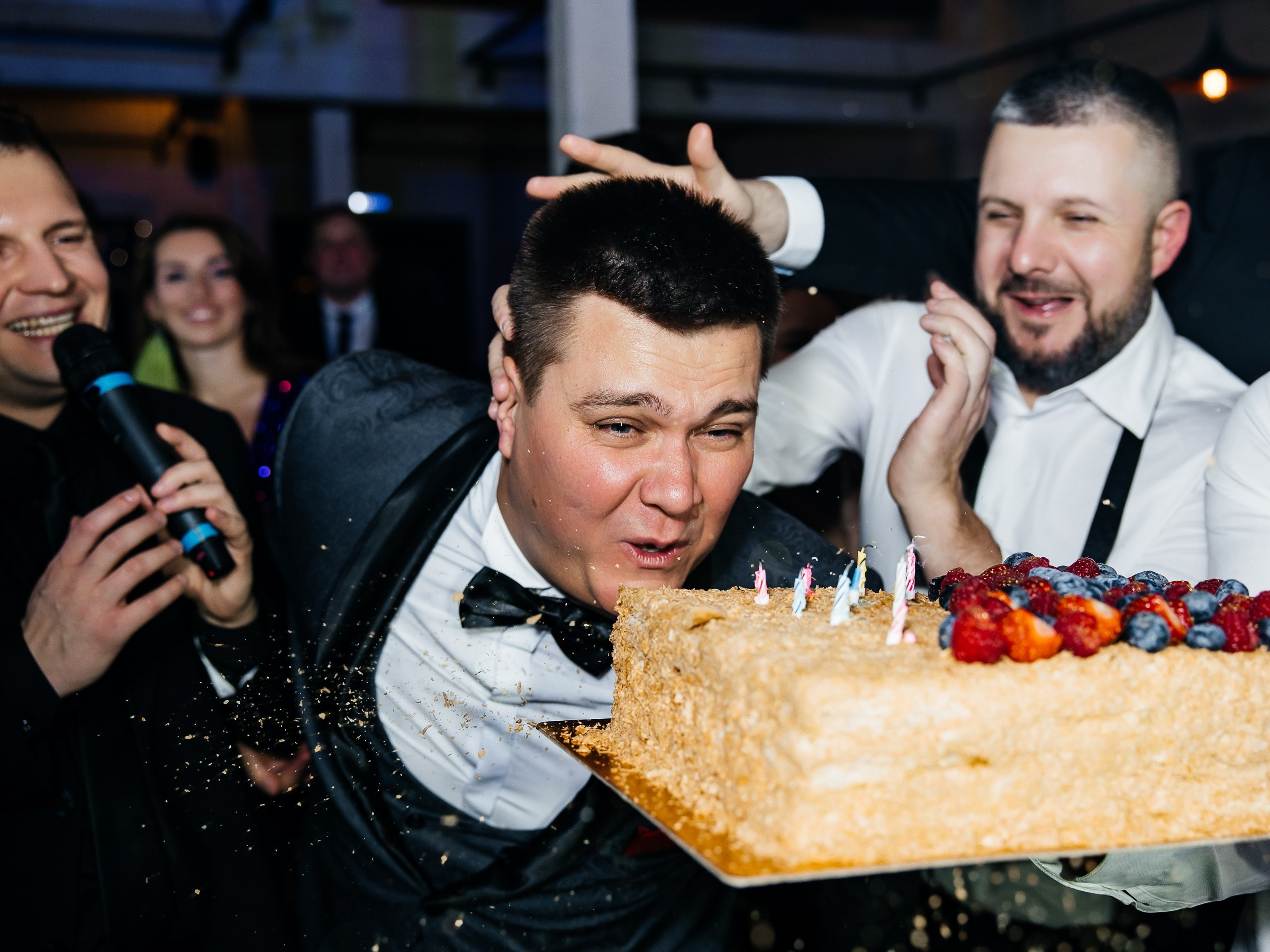 Денису 35 лет. Репортажный и свадебный фотограф Катерина Потапова