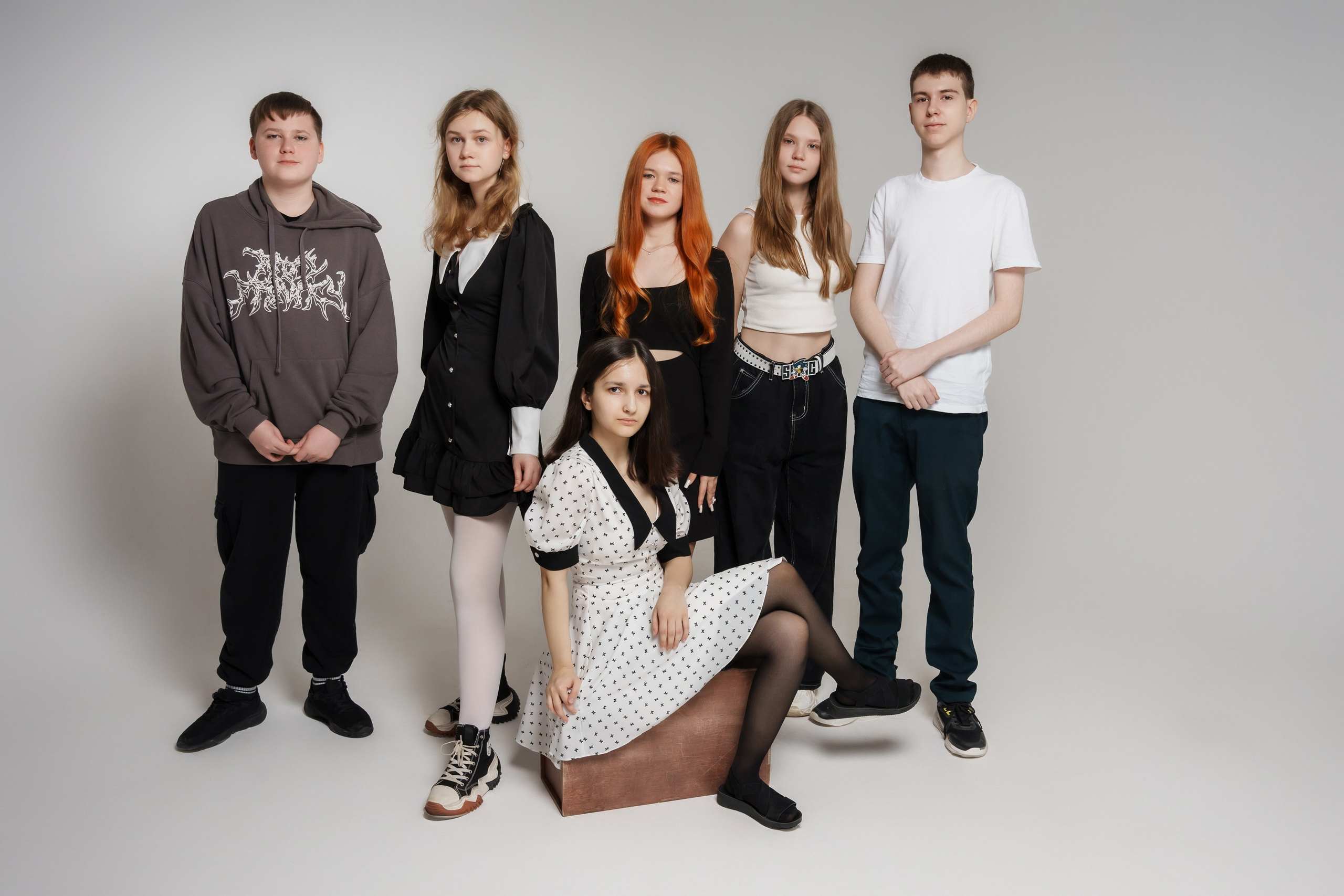 Групповые на белой циклораме. ВЫПУСКНЫЕ АЛЬБОМЫ, Школьный фотограф, семейный и свадебный в Саратове и области Ольга Плаксина