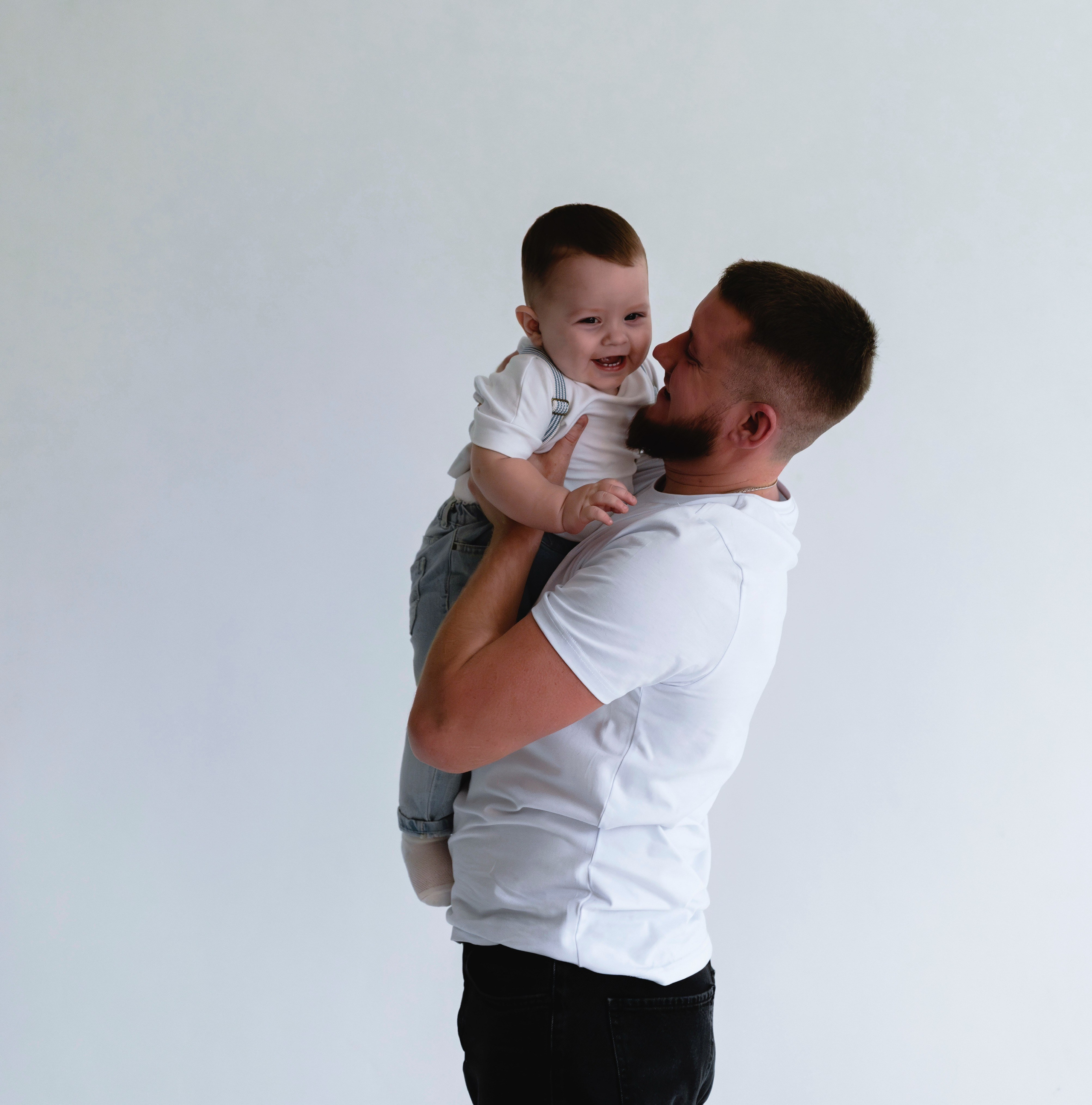 Тимуру годик. Женский и предметный фотограф