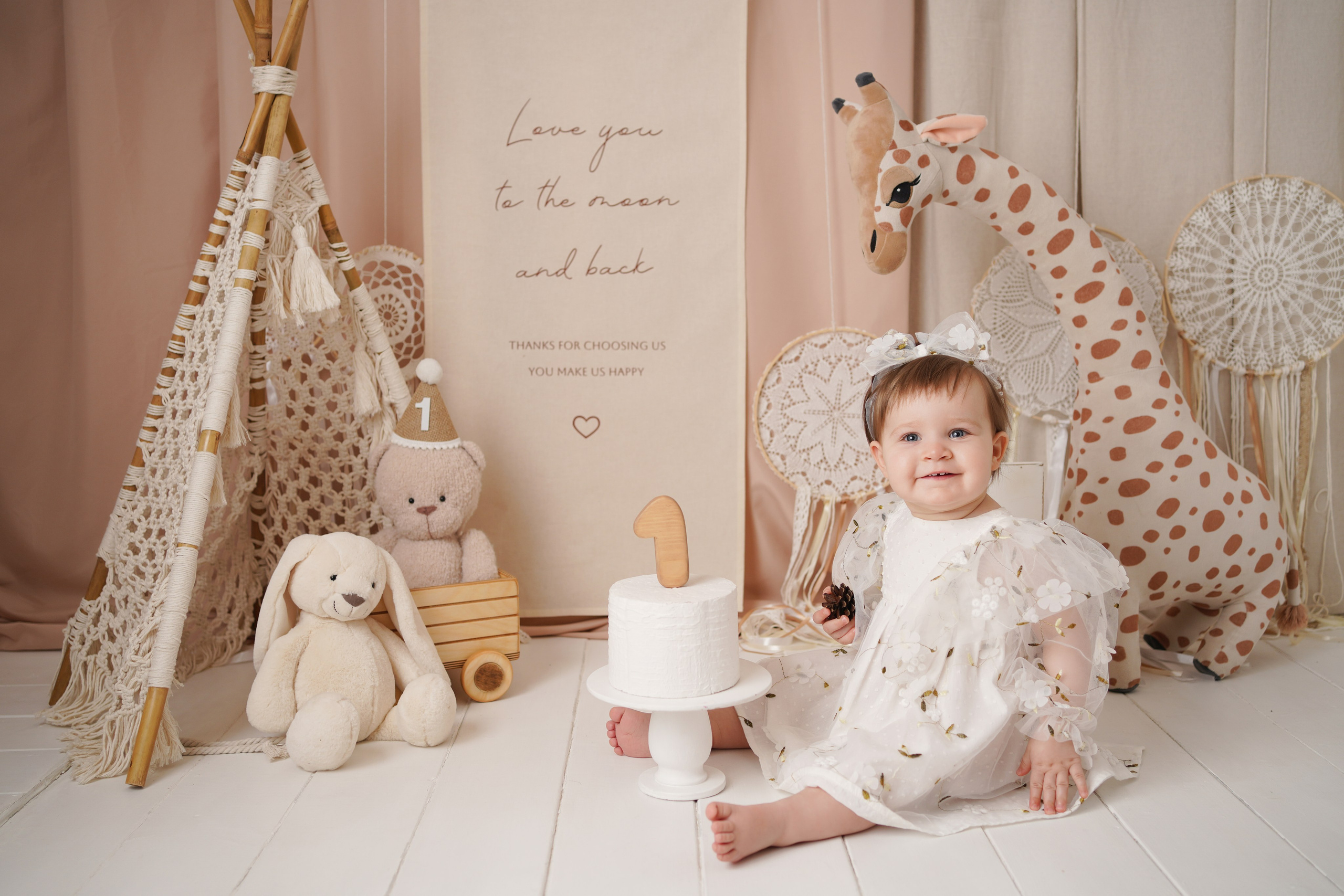 Детская фотосессия Первый год для девочек. Детский фотограф и фотограф новорожденных в Калининград Оксана Иваний