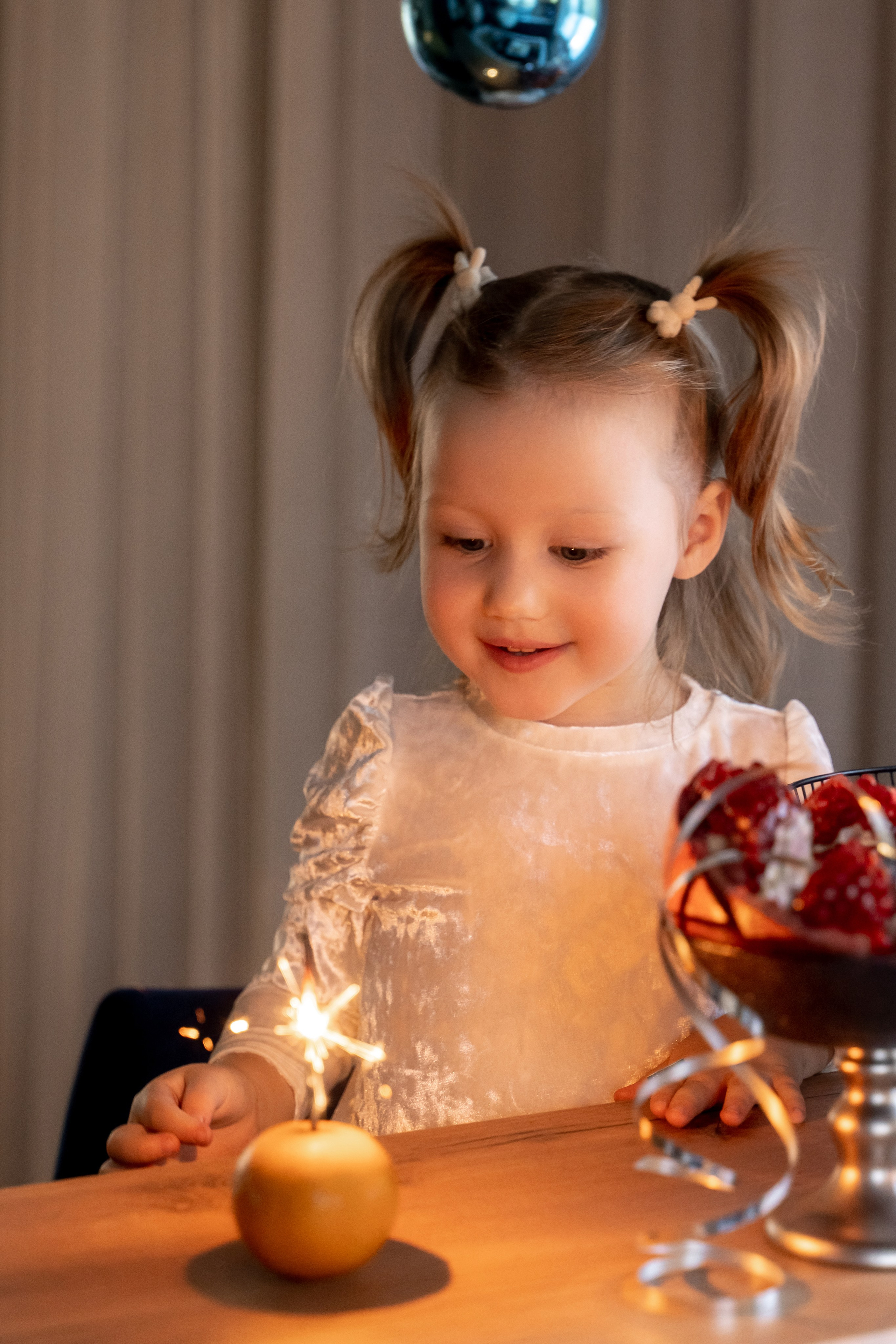 Фотограф на детский день рождения в Москве. Детский фотограф в Москве. Детский фотограф в Видном. День рождения. Фотосессия в день рождения. Семейная фотосессия. Контент-фотосессия. Душевный фотограф. Стильная детская фотосессия. Новогодняя фотосессия.
