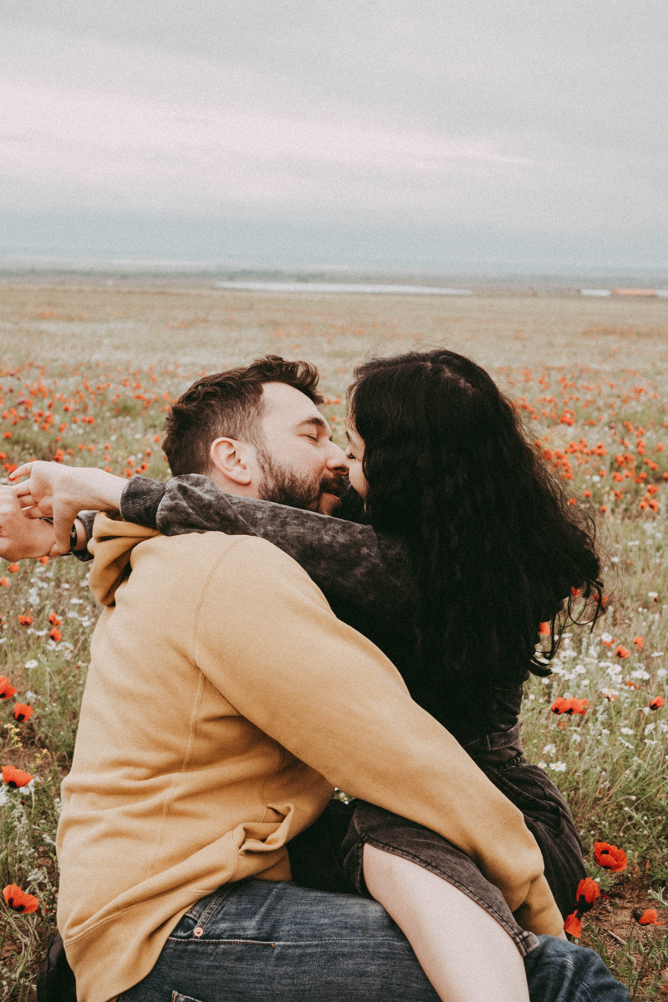 Любовь в маковом поле. Профессиональный фотограф, Санкт-Петербург — Виктория Богомолова