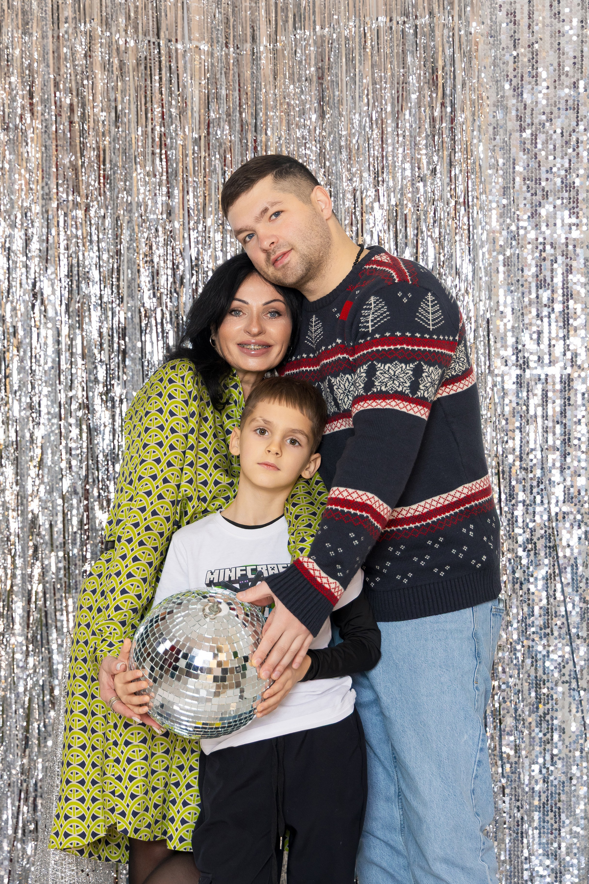 Лаура с семьёй. Свадебный и семейный фотограф в Каспийске Алёна Нурмагомедова