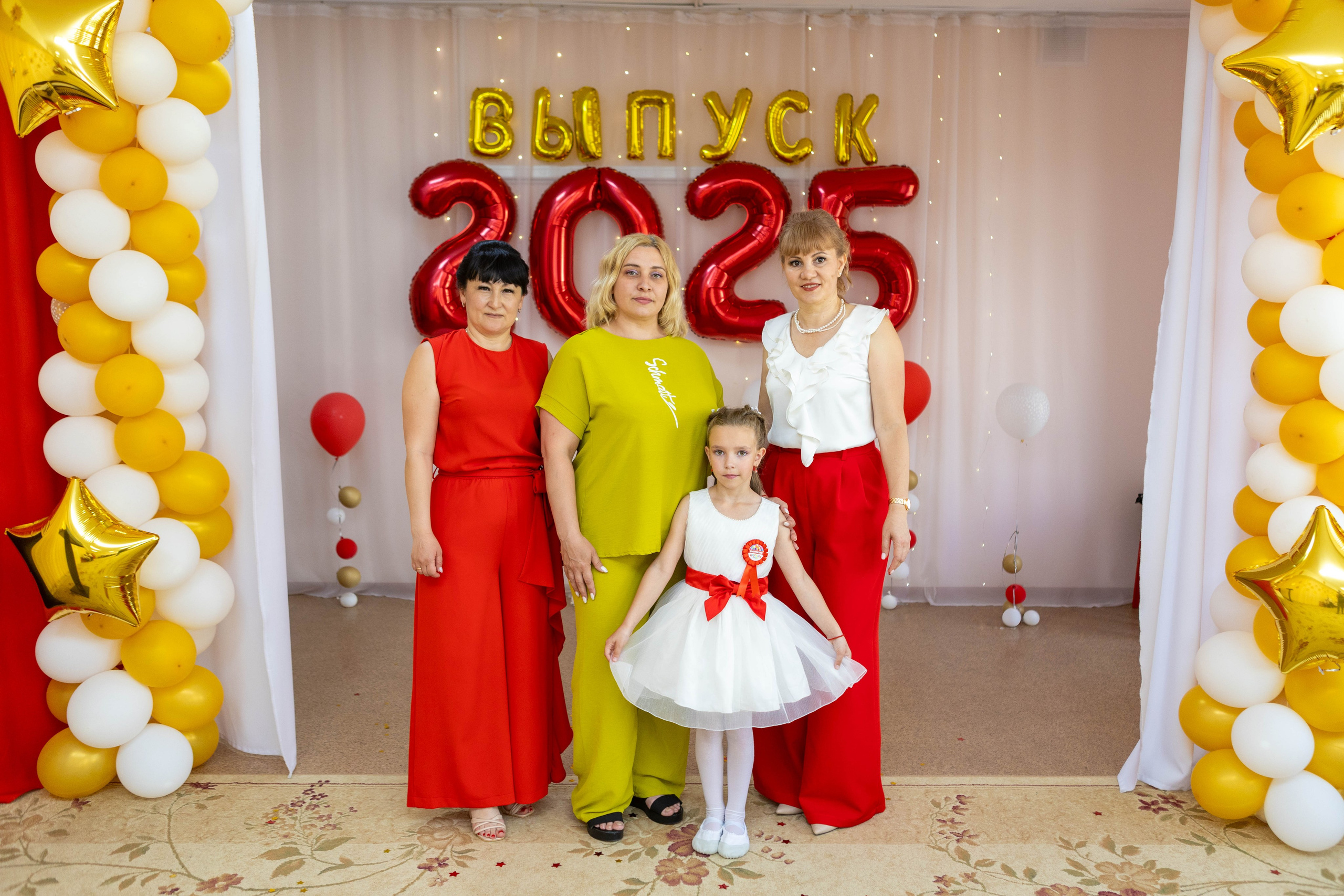 Выпускной в детскому саду 2025 год. Свадебный и предметный фотограф Ренат Каламперов