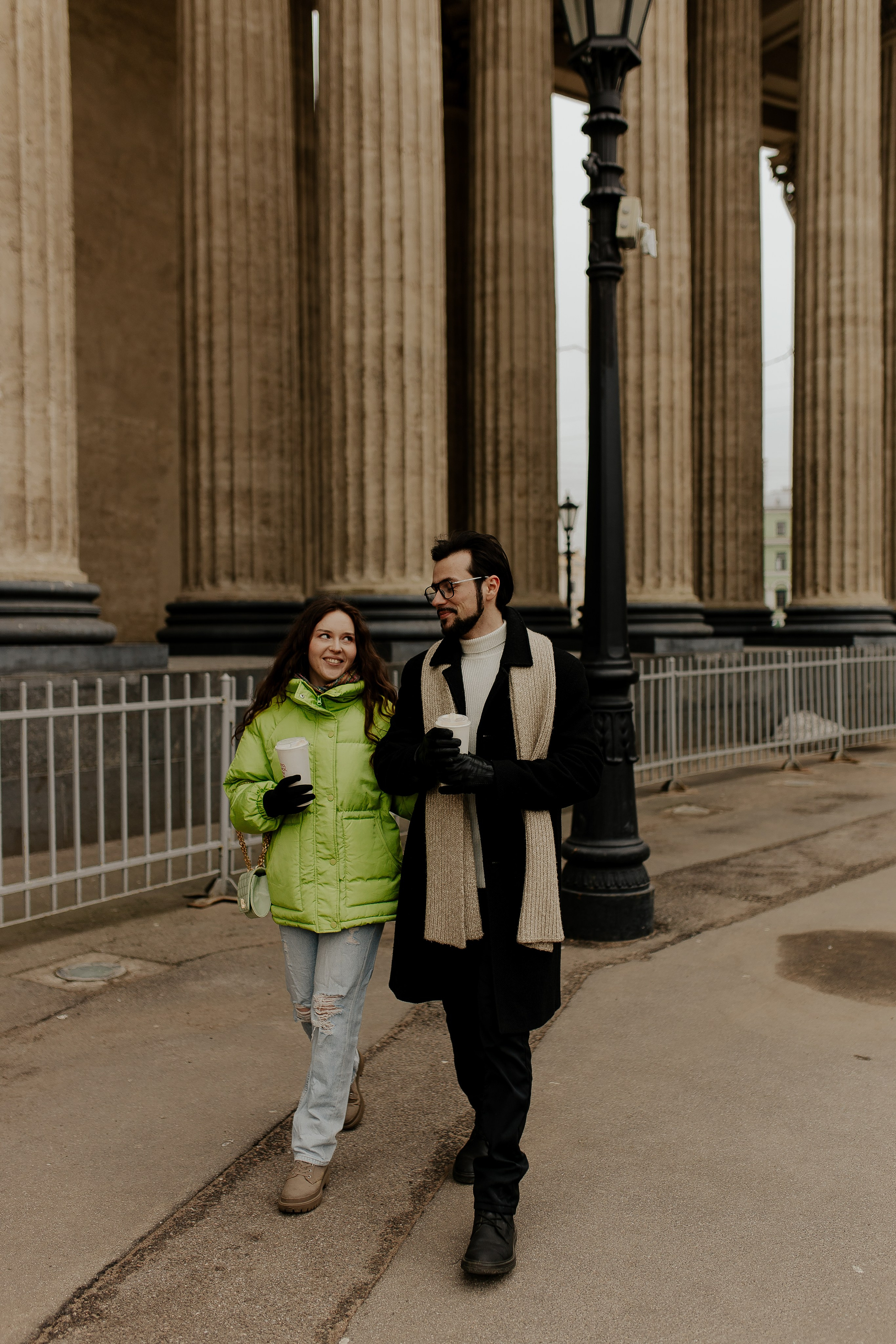 Фотопрогулка по весеннему Петербургу для двоих. Фотограф в Санкт-Петербурге Лиза Семченкова