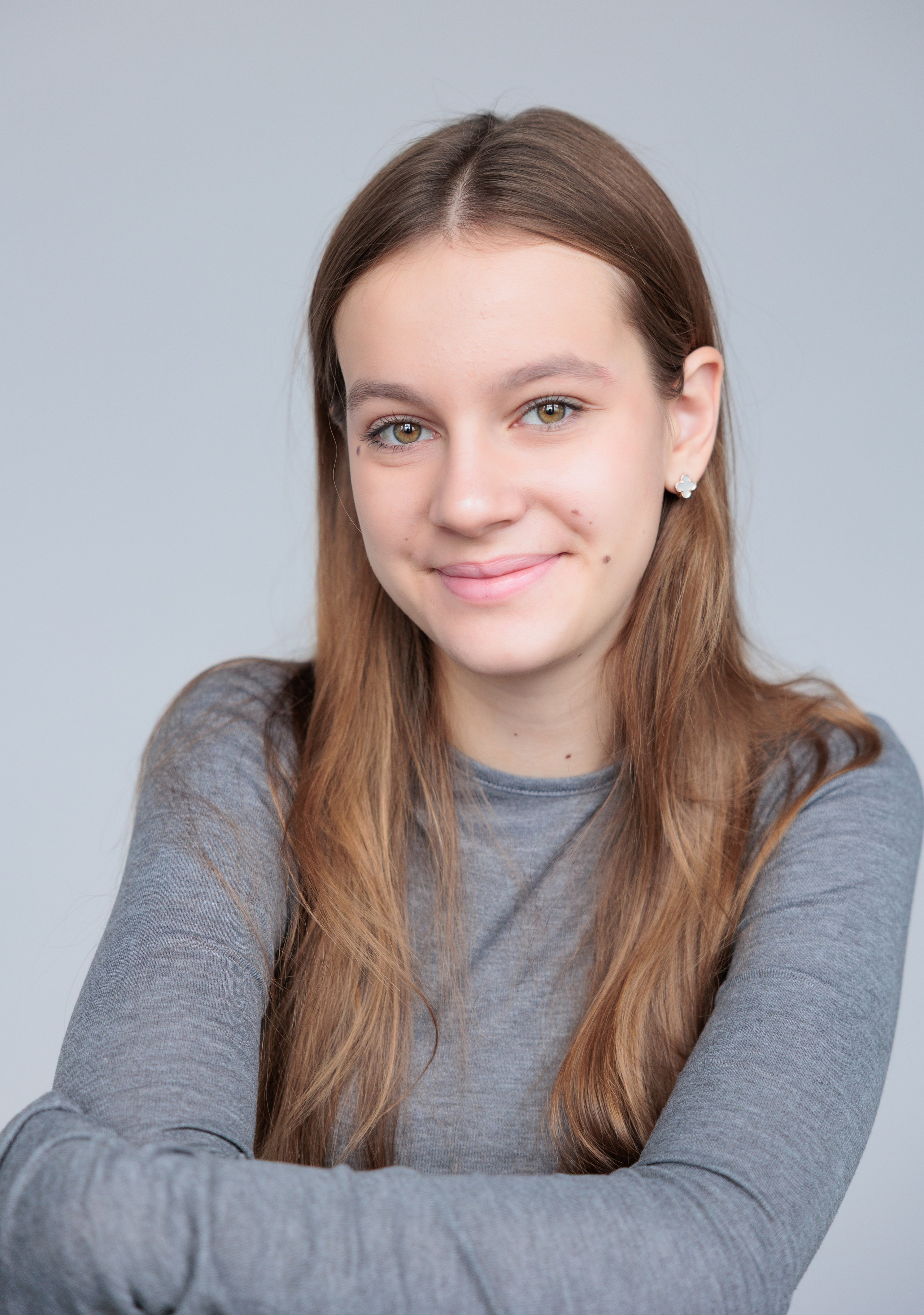 ПОЛИНА. Я фотограф из Москвы к Вашим услугам