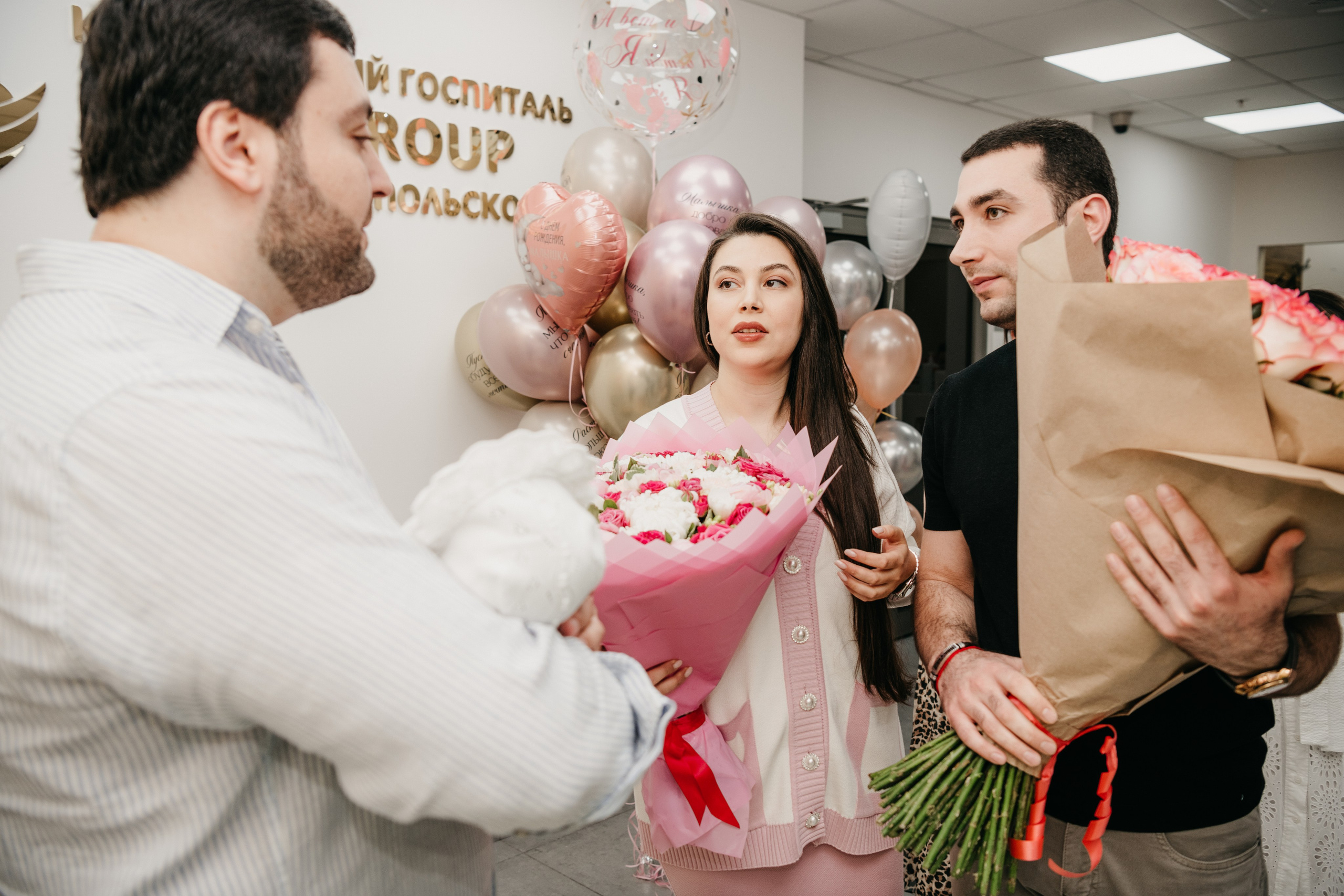 Выписка Адель. Фотограф на выписку из роддома в Москве и МО