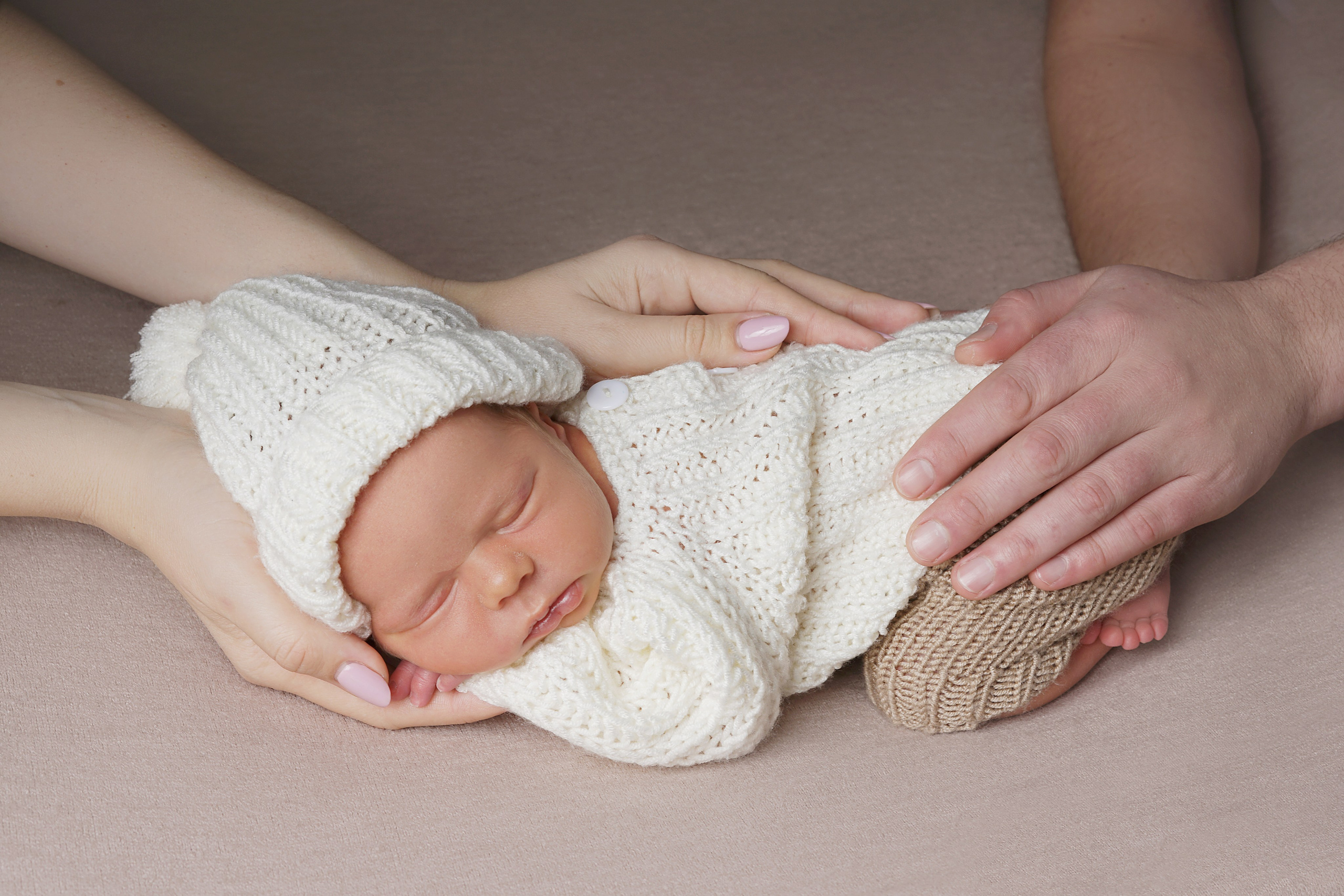 Новорожденные. Фотограф новорожденных Тюмень