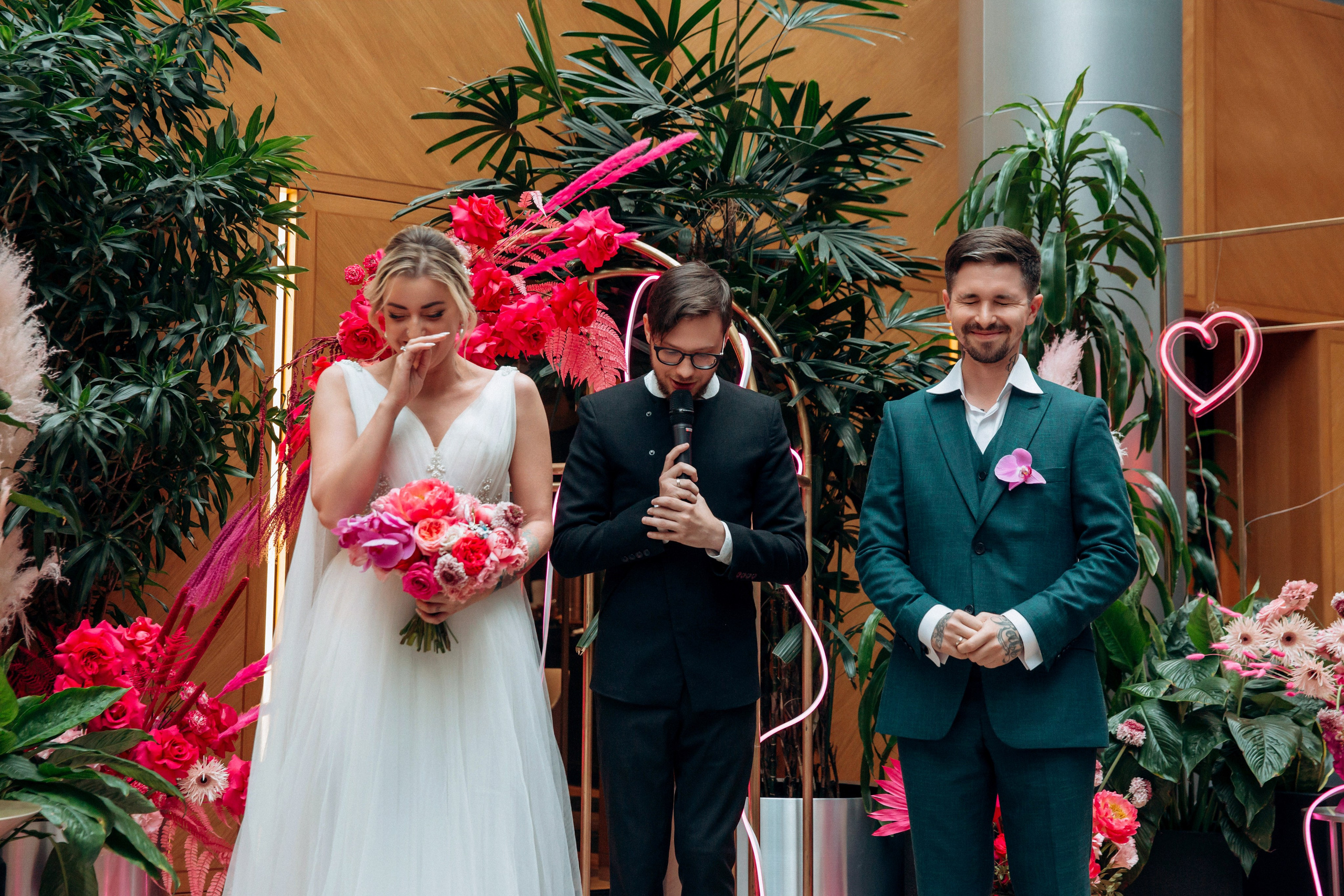 Неоновая свадьба. Свадебный фотограф в Санкт-Петербурге Вика Стукачева