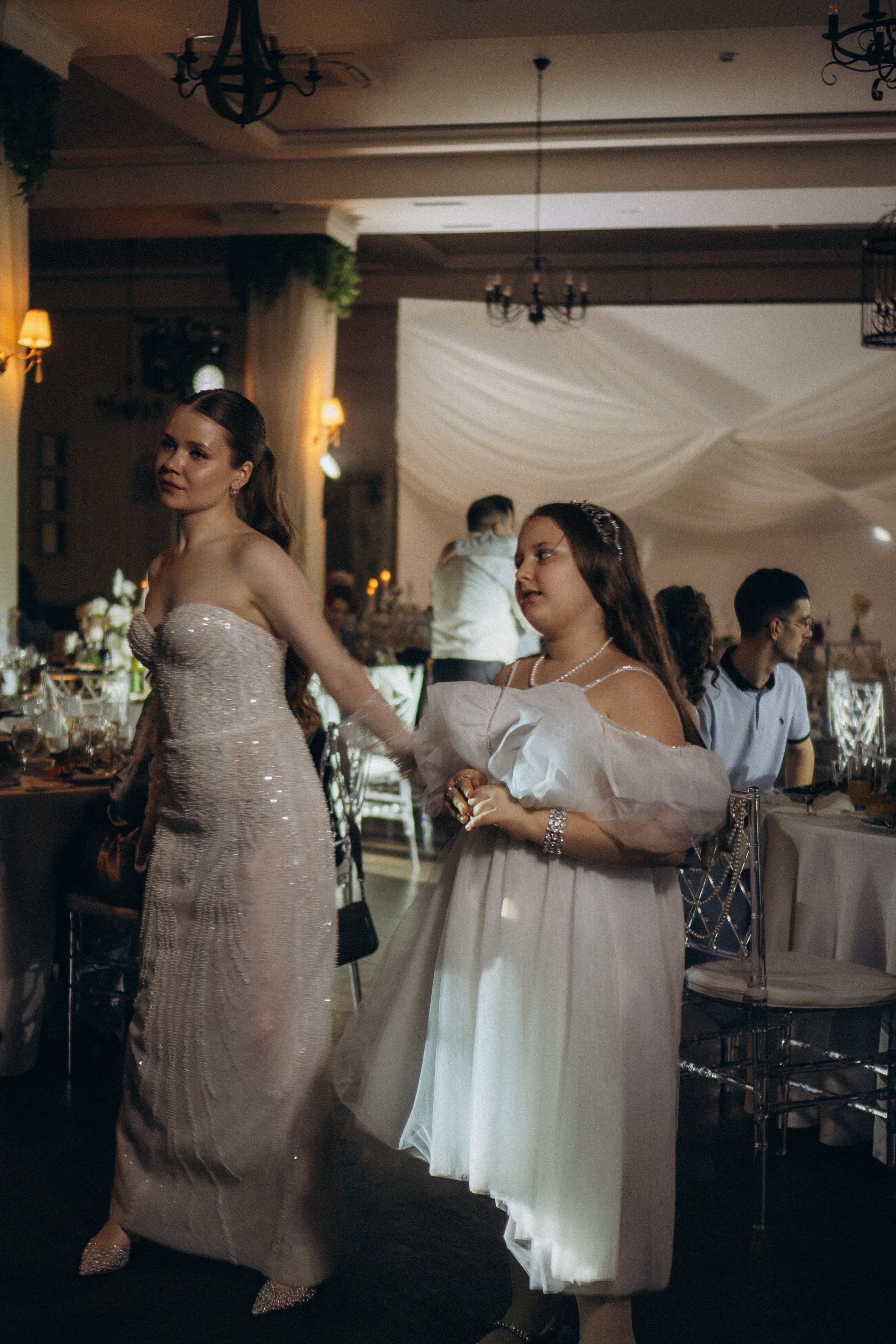 СВАДЕБНАЯ СЬЕМКА СБОРОВ В ОТЕЛЕ И ВЫЕЗД НА ЦЕРЕМОНИЮ (СНЯТО В СИБИРЕ В НИЖНЕВАРТОВСКЕ). Профессиональный фотограф, Санкт-Петербург — Виктория Богомолова