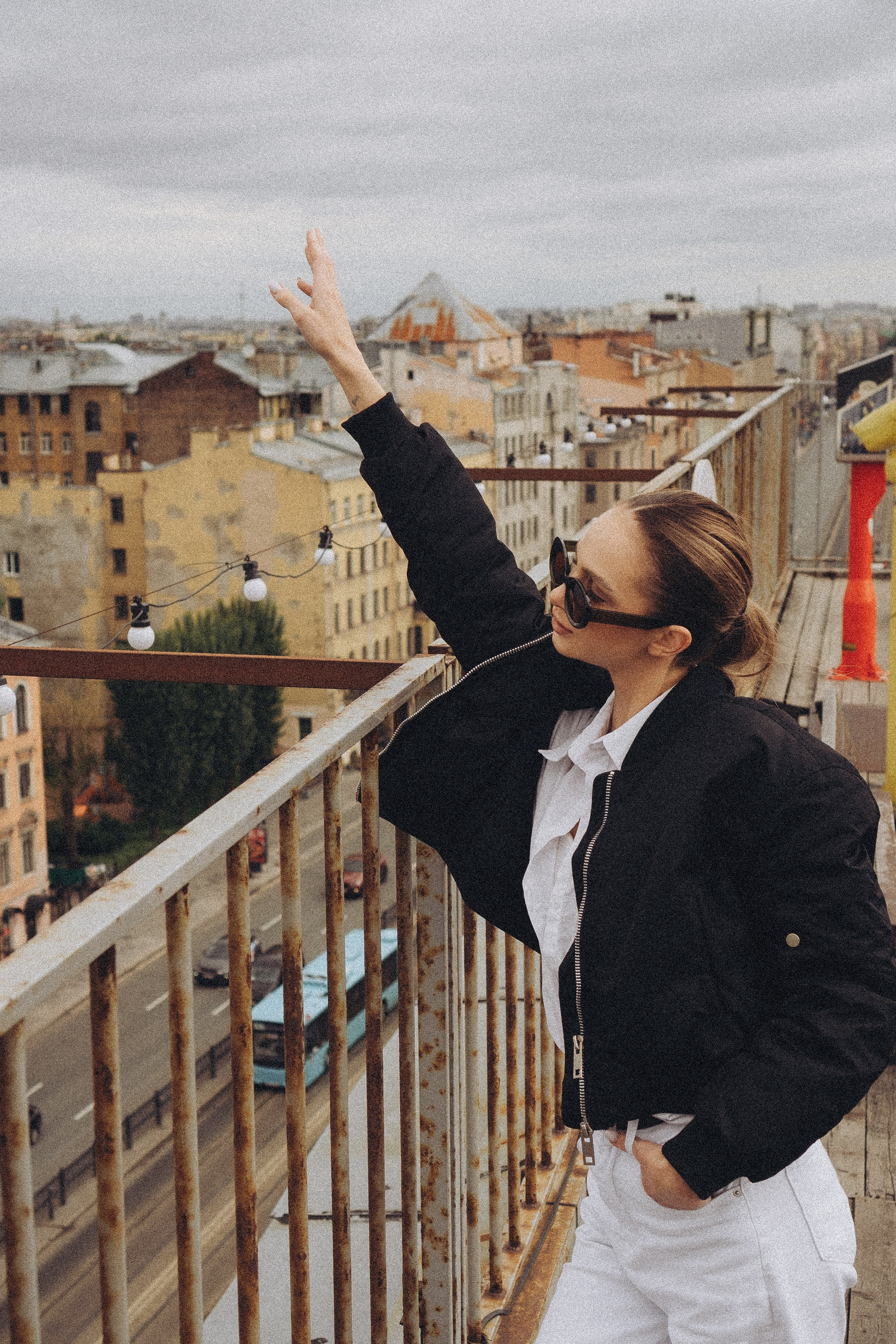 МЫ ГУЛЯЛИ ПРО КРЫШАМ ПИТЕРА. Профессиональный фотограф, Санкт-Петербург — Виктория Богомолова