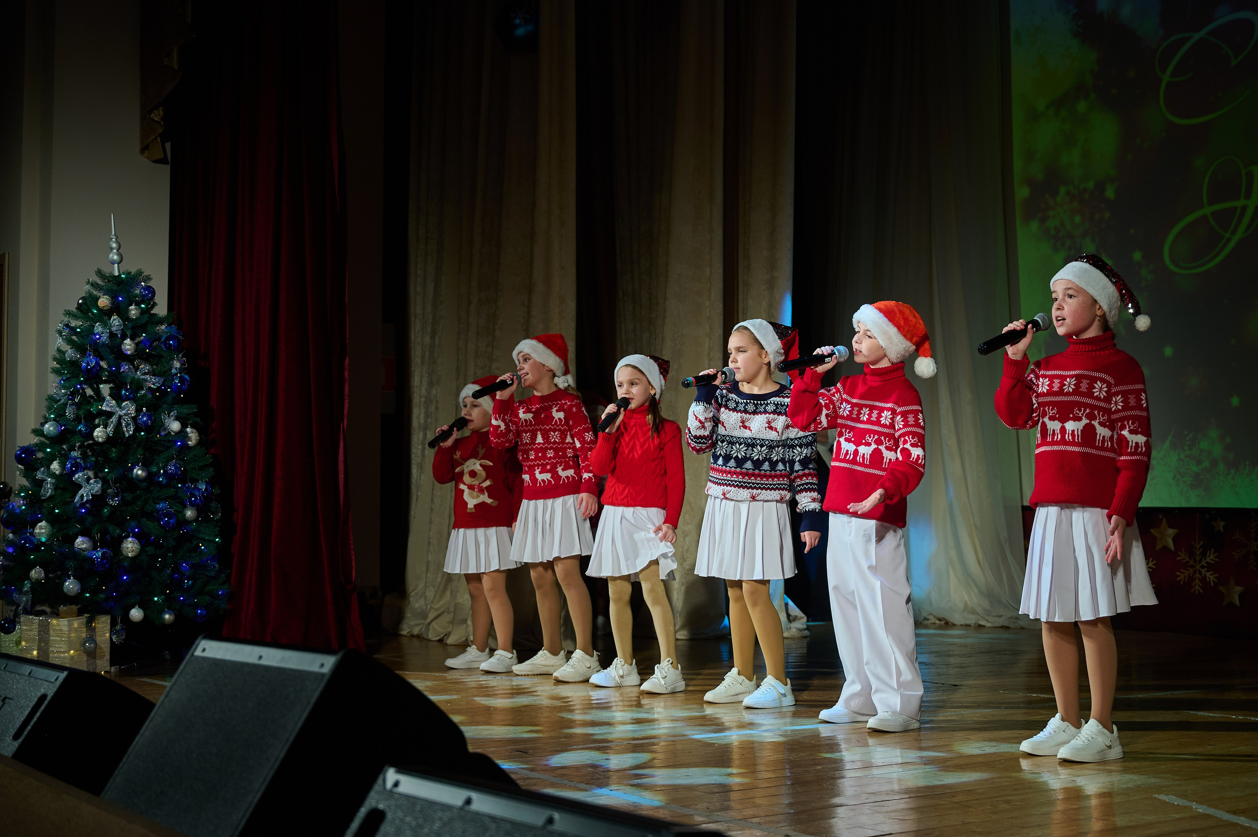 Концерт НГ В ДК. Жизнь курорта Кабардинка в фотографиях